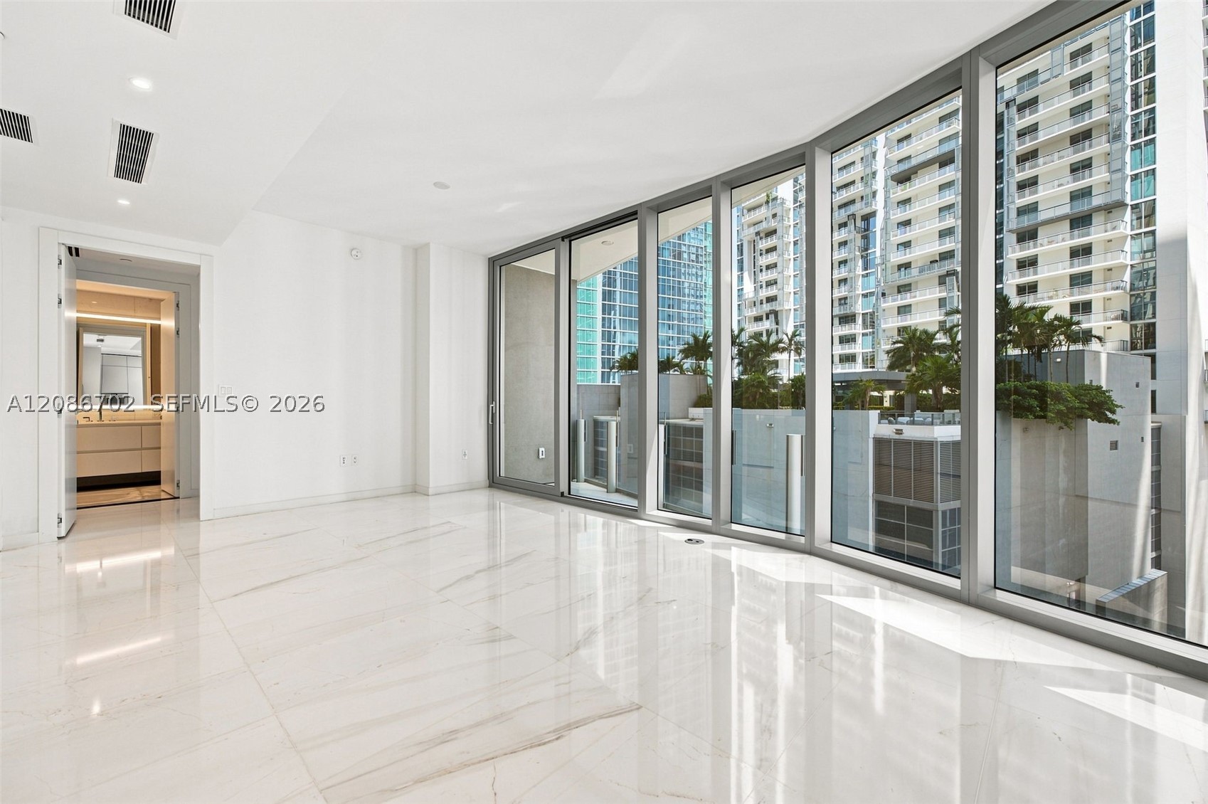 image Aston Martin Residences11