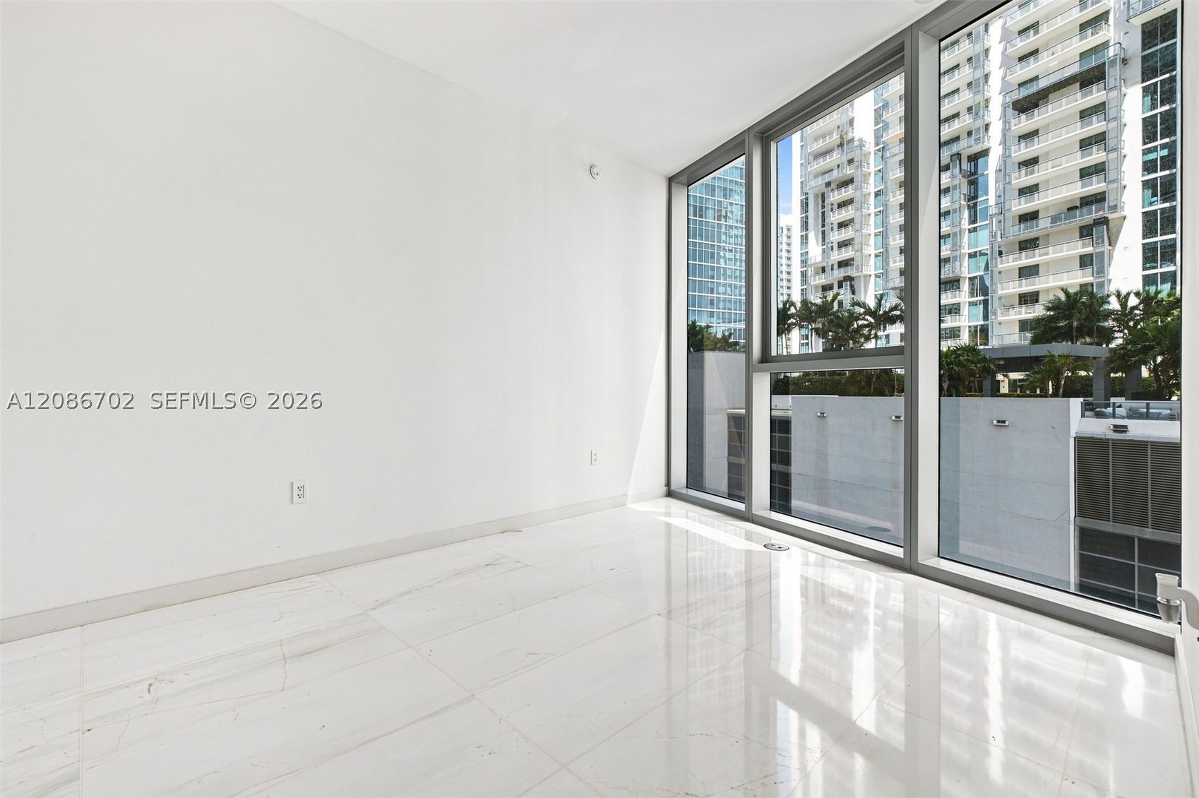 image Aston Martin Residences16