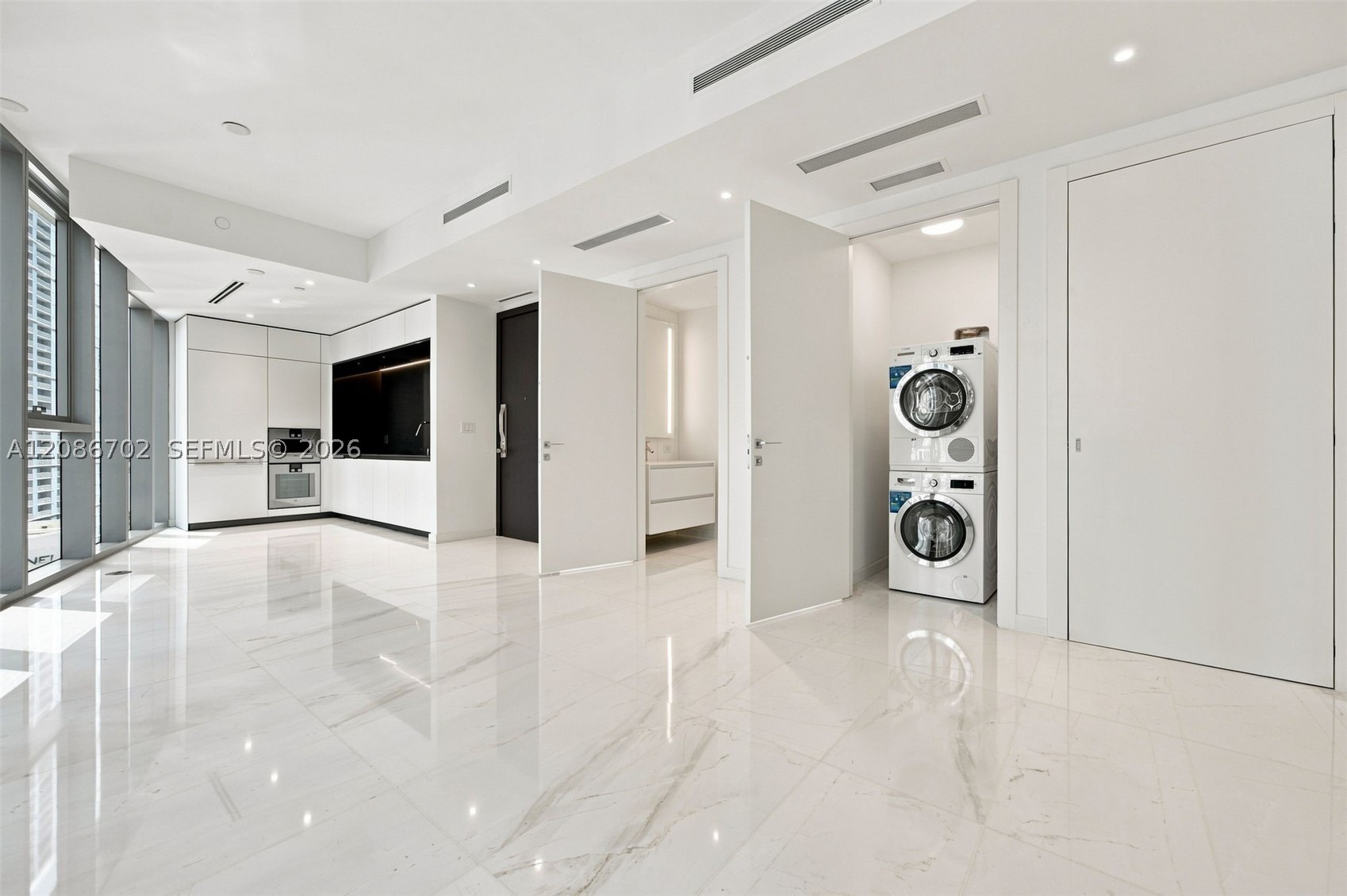 image Aston Martin Residences4