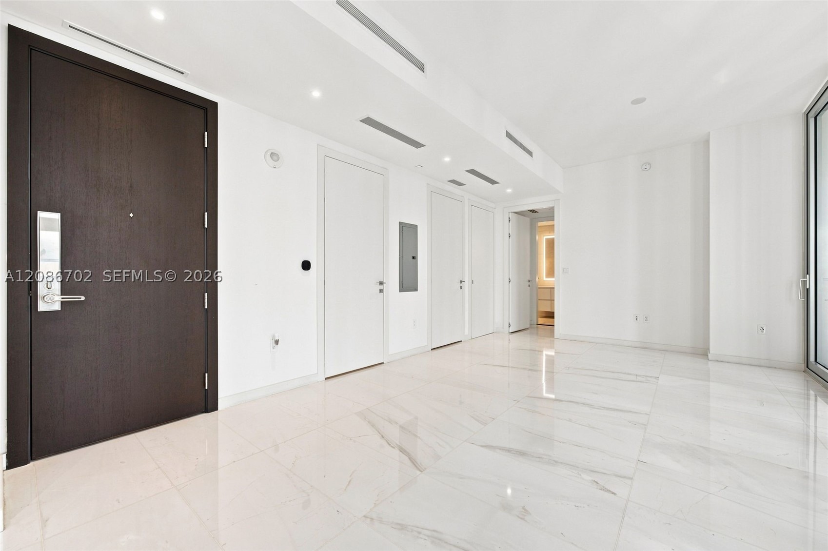 image Aston Martin Residences5