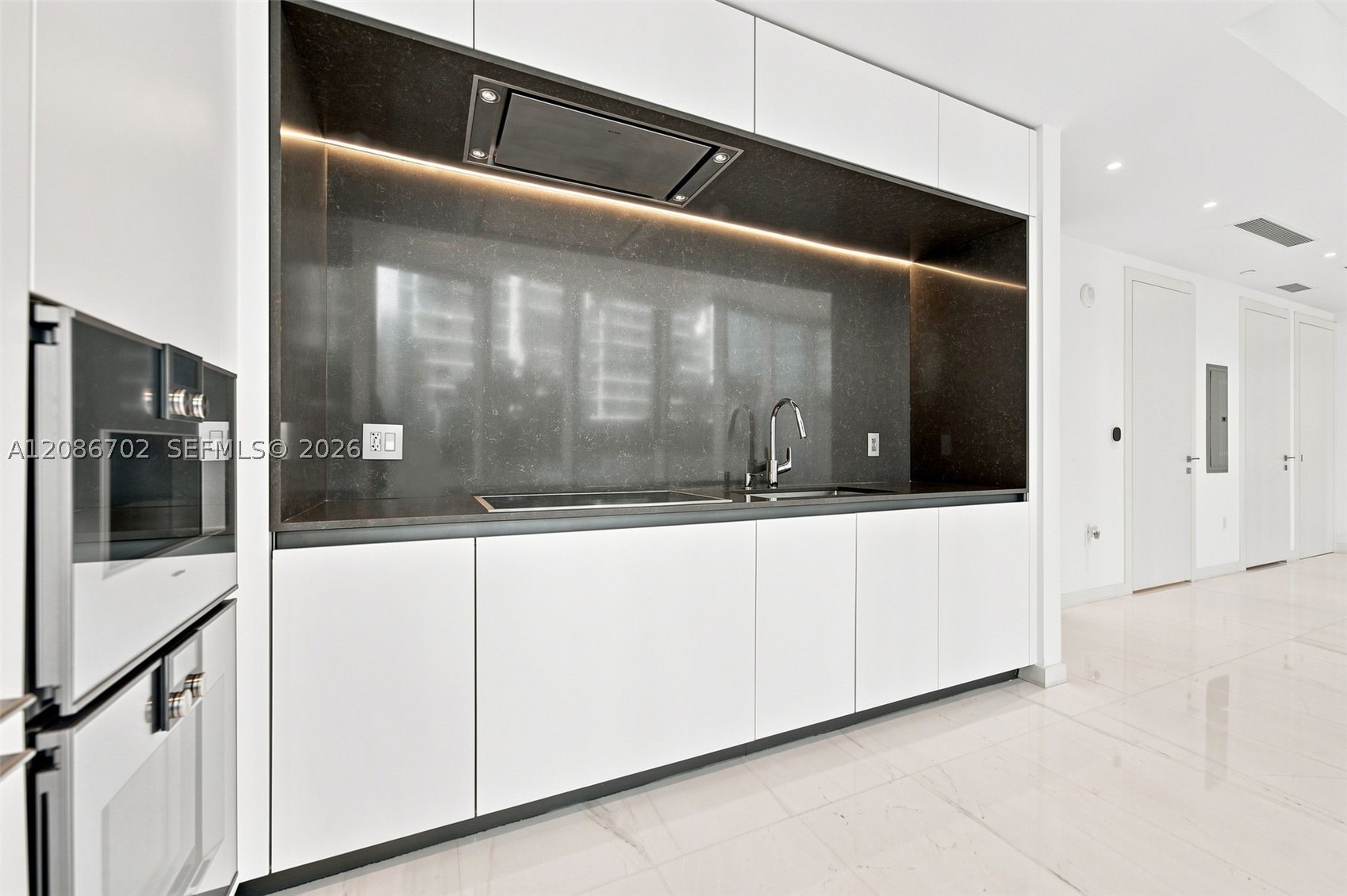 image Aston Martin Residences8