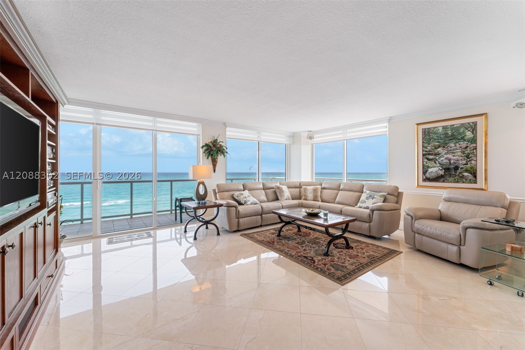 8855 Collins Ave #8J