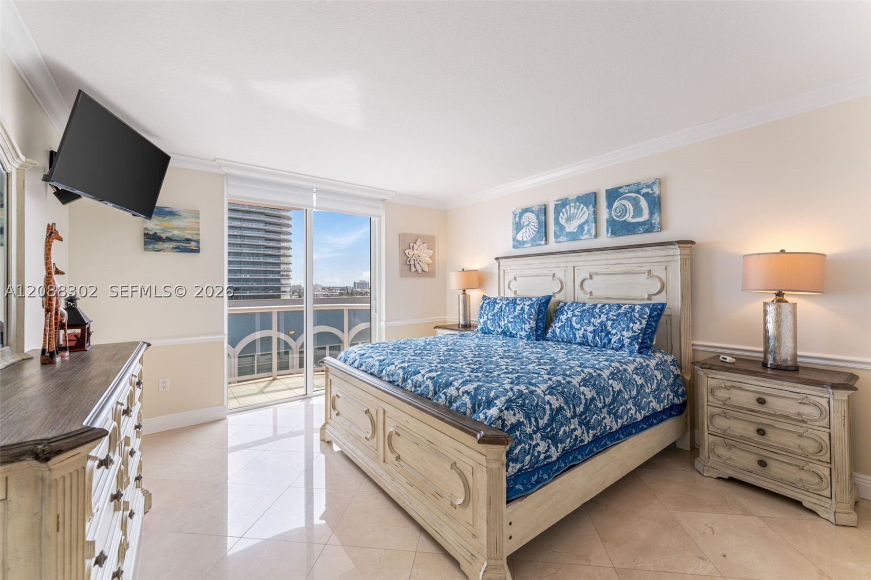 8855 Collins Ave #8J Surfside, FL 33154