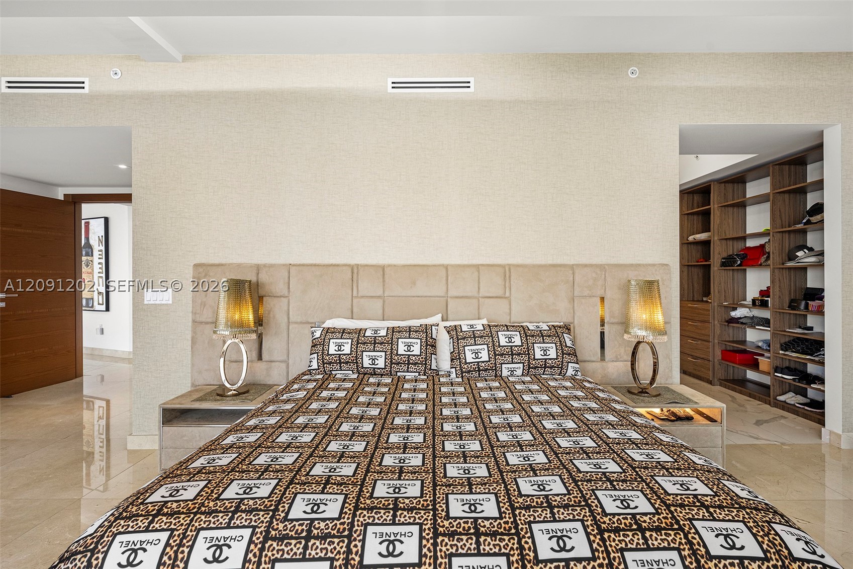 image Prive44
