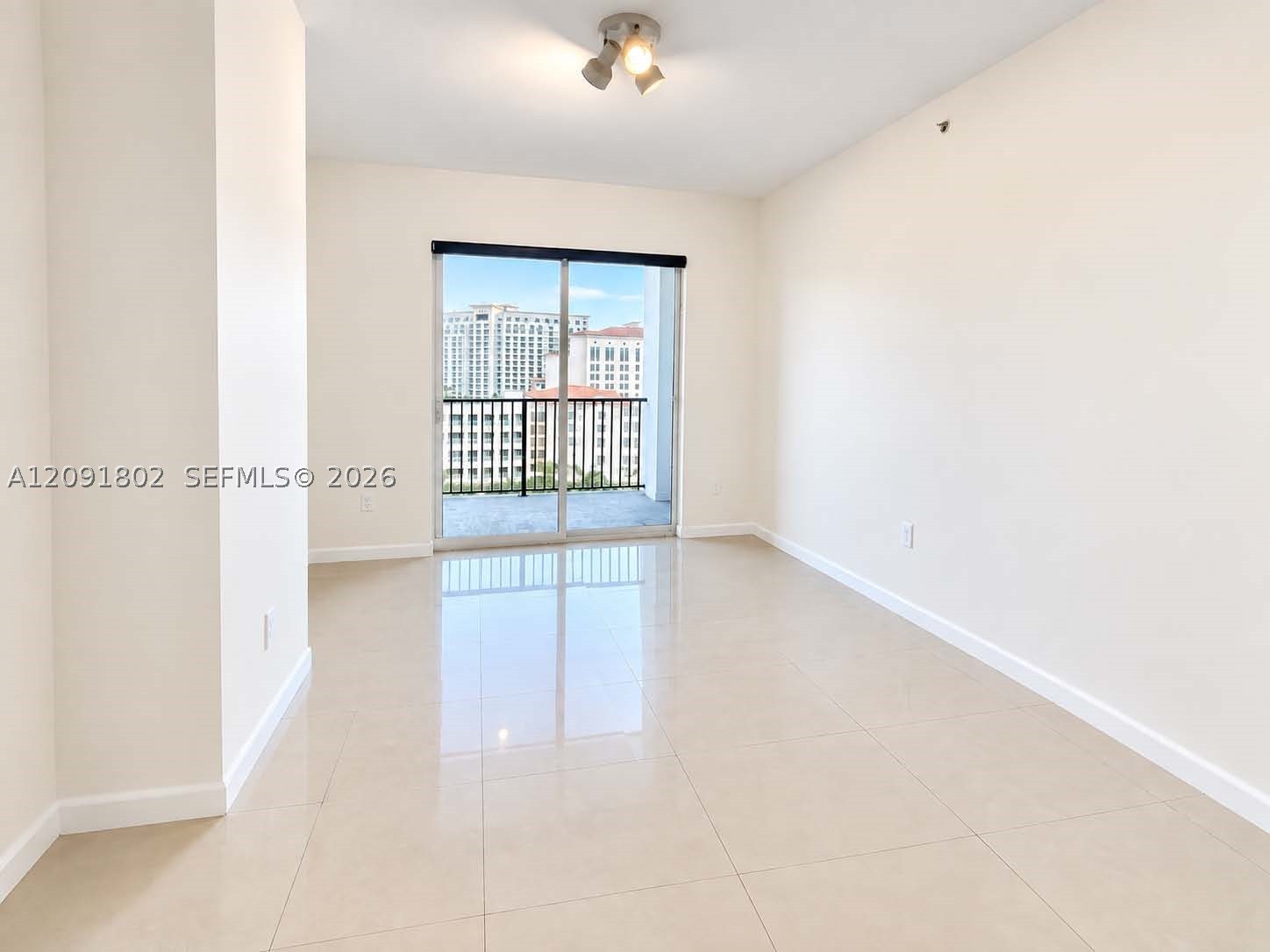 image Ten Aragon Condo4