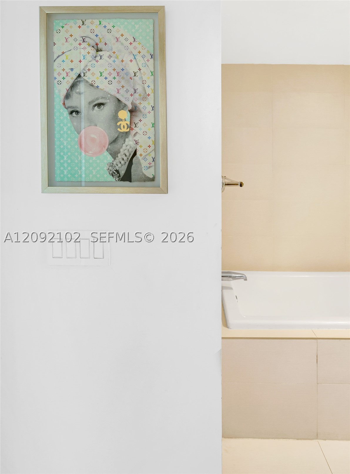 image Beachwalk Condominium16