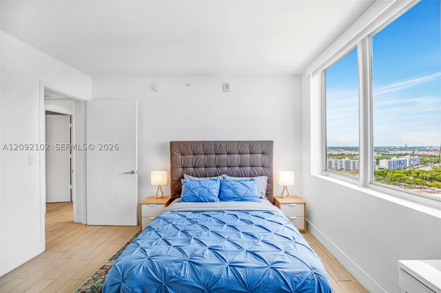 image Beachwalk Condominium21