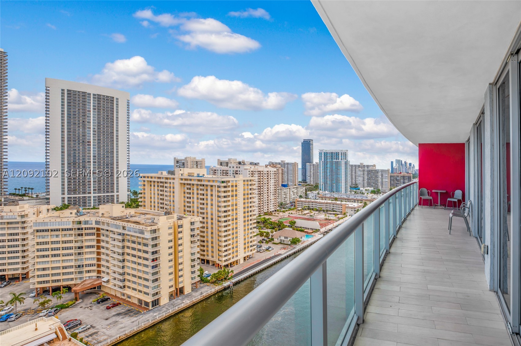 image Beachwalk Condominium25