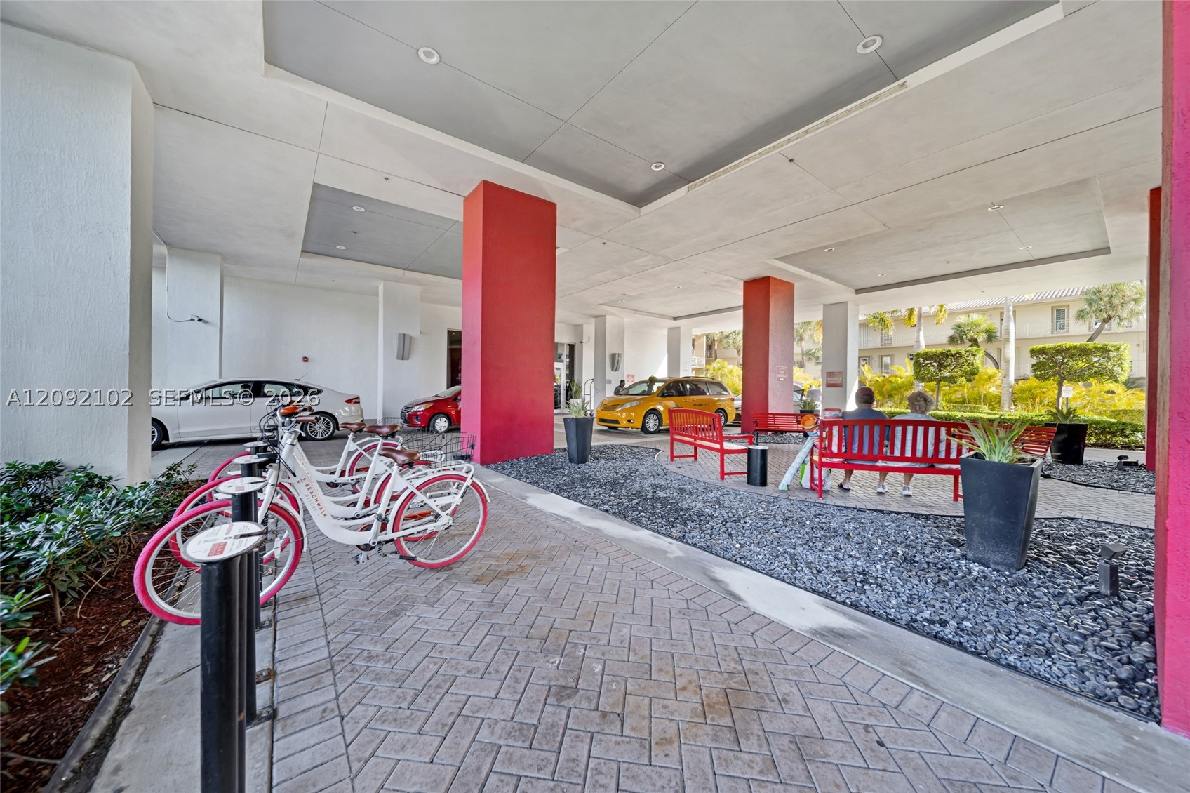 image Beachwalk Condominium35