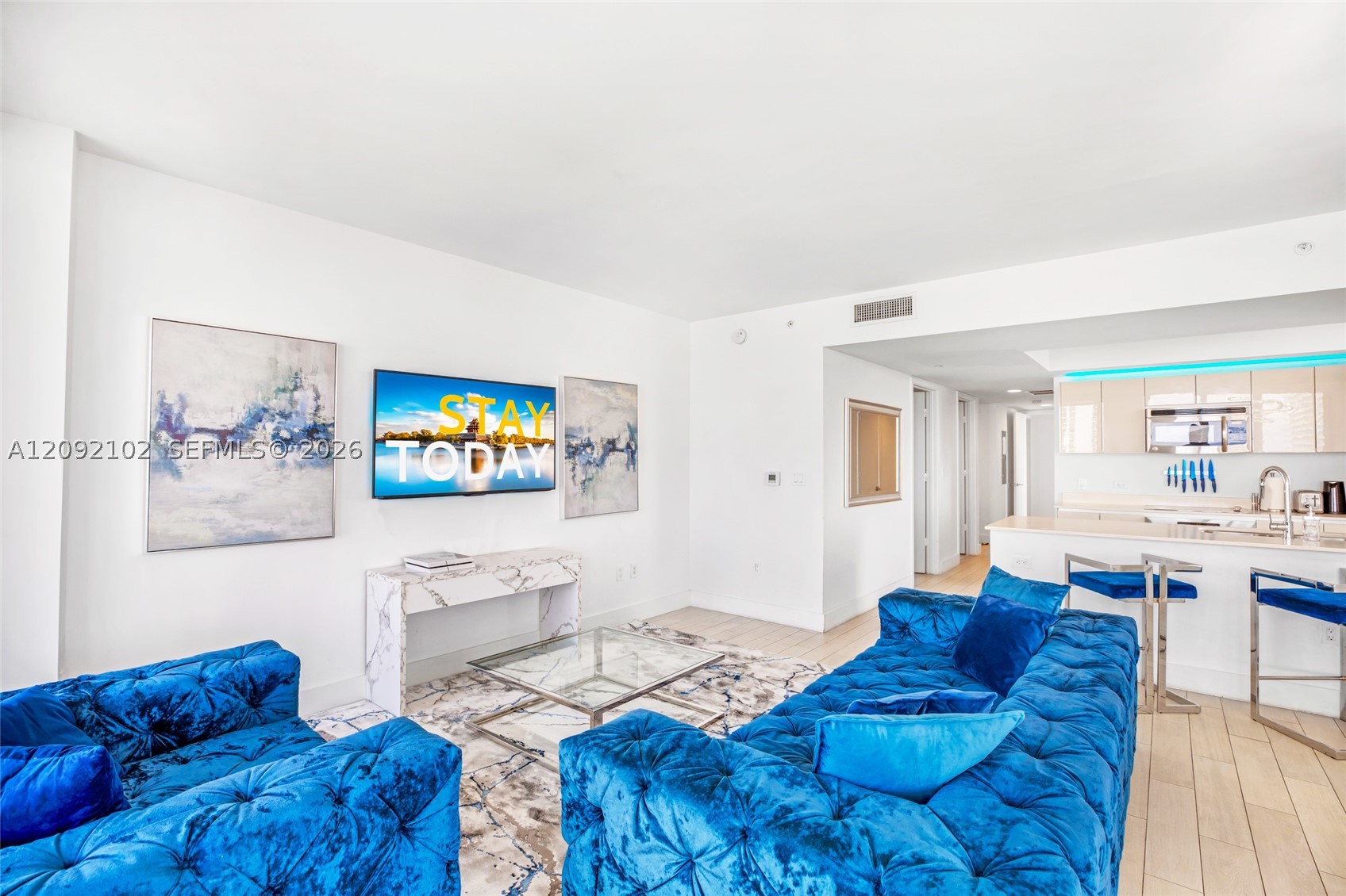 image Beachwalk Condominium5