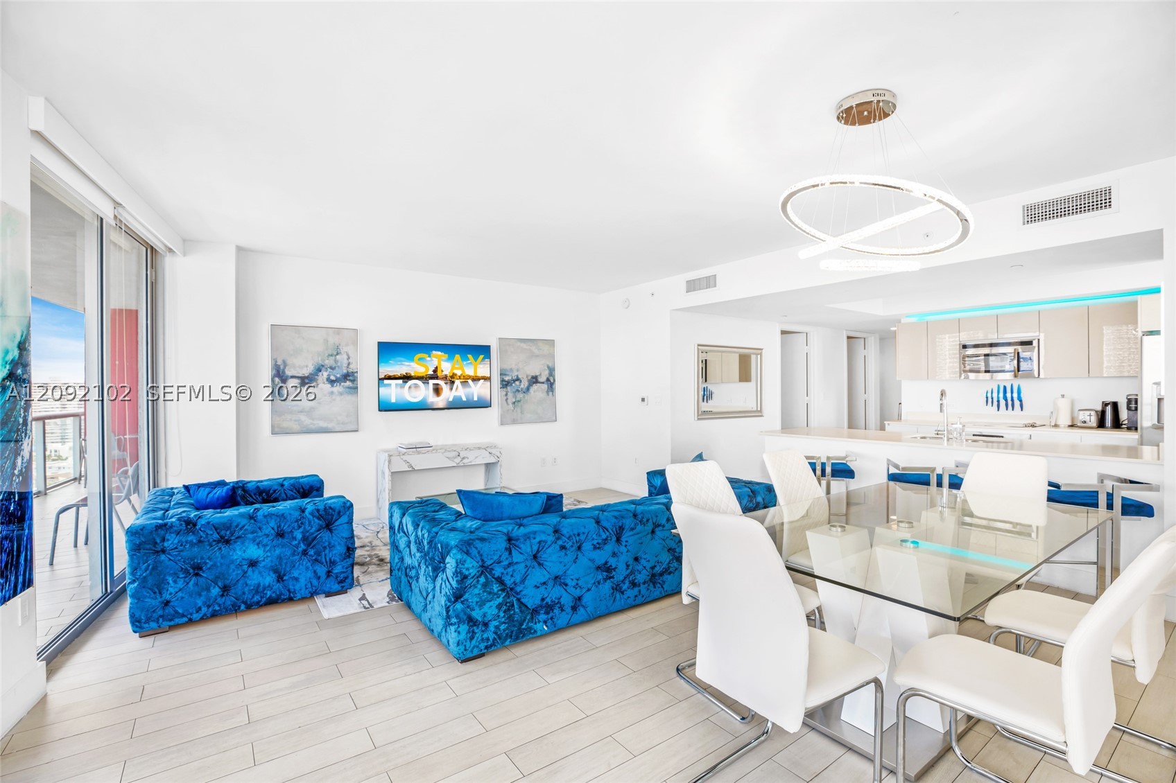 image Beachwalk Condominium7