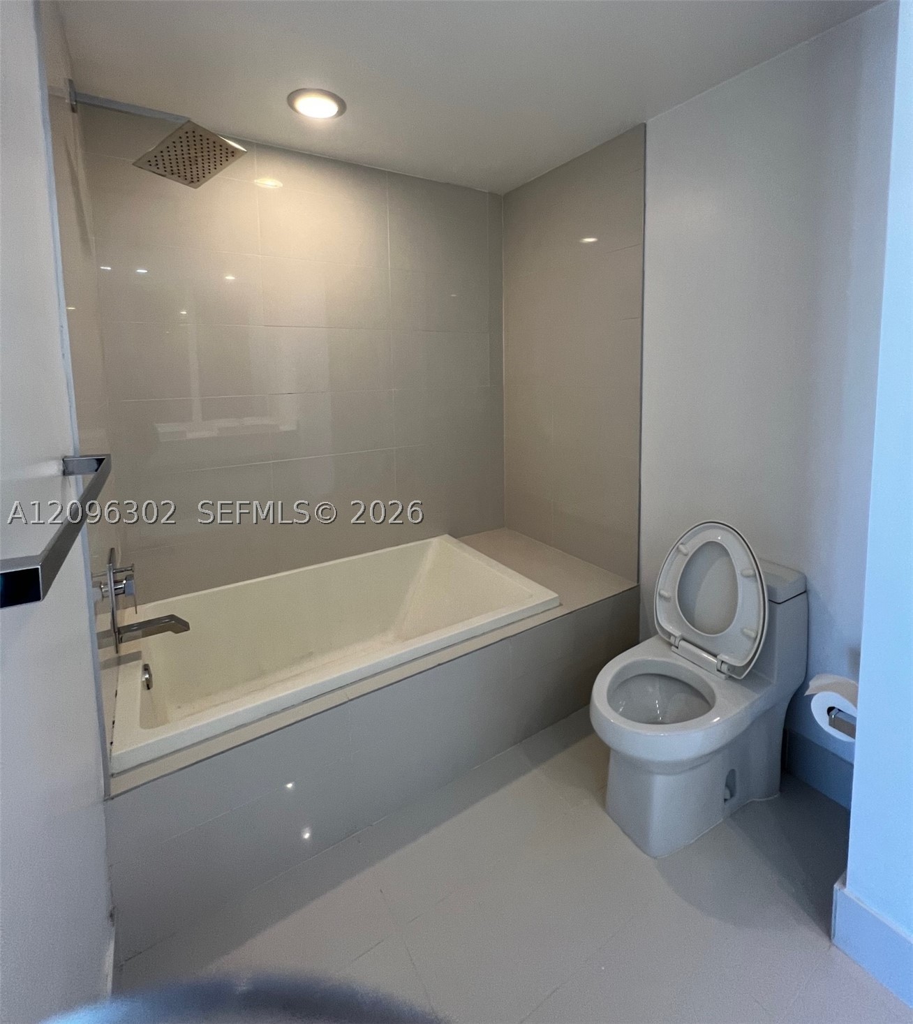 image Brickell Heights East10