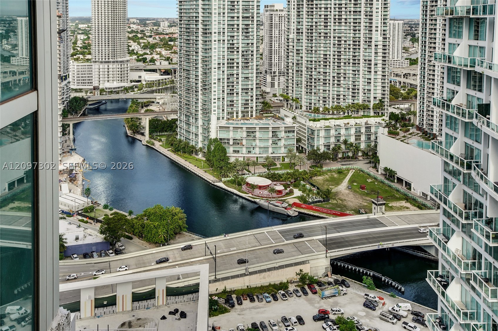 image 500 Brickell West14