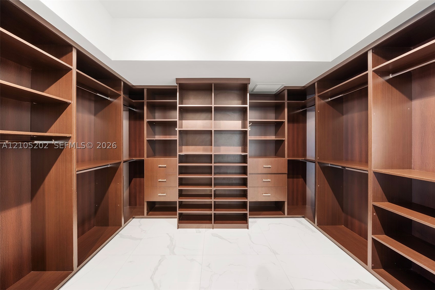 5000 Island Estates Dr #1106 Aventura, FL 33160