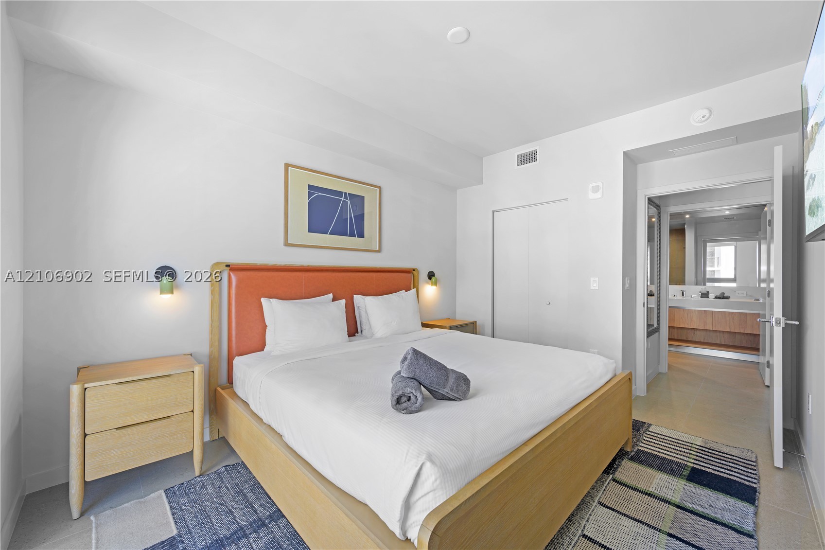 11 NE 6th St #1111 Miami, FL 33132