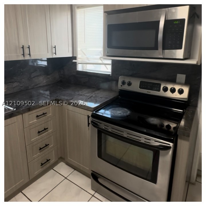 1051 SW 11th Ave Miami, FL 33130