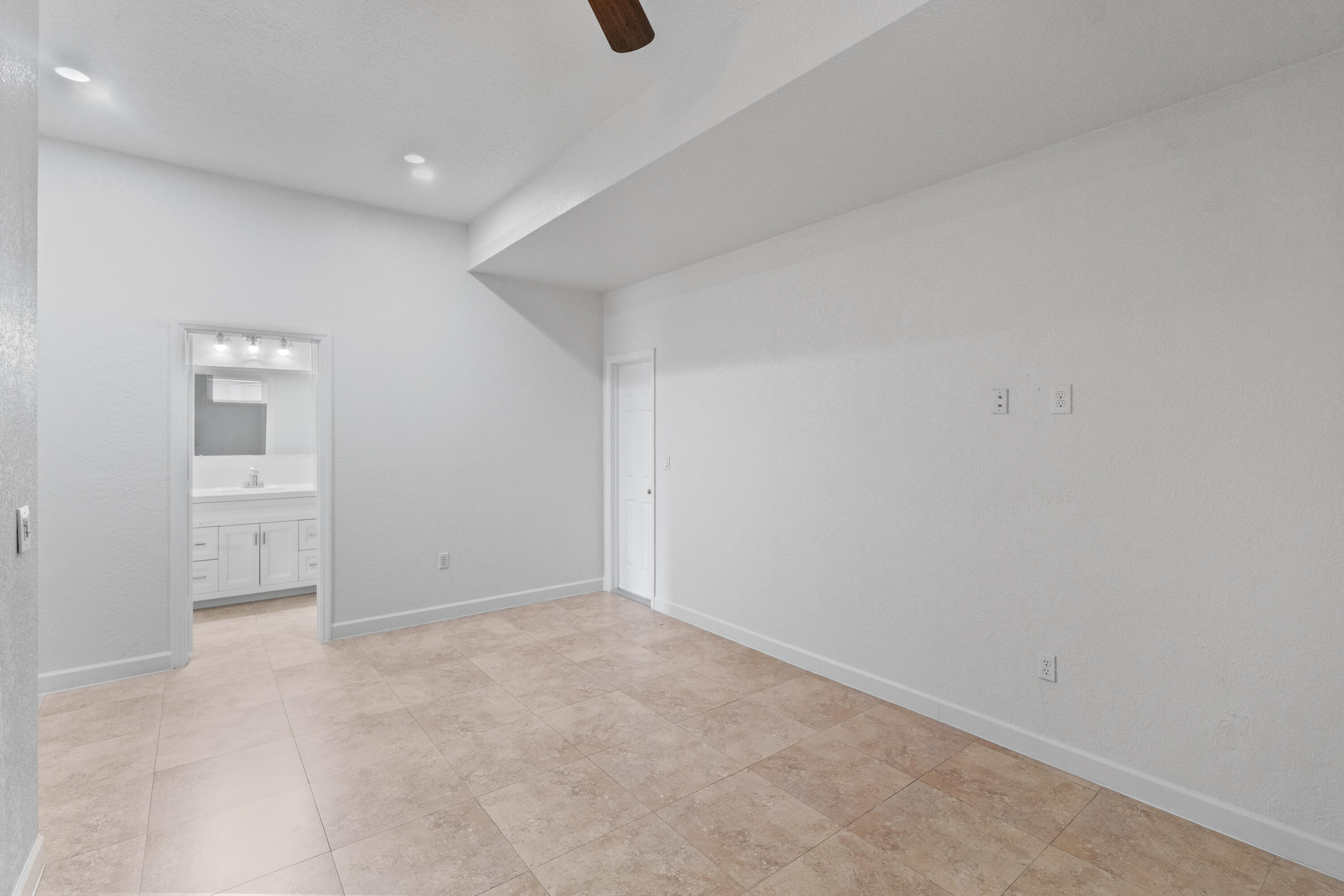 3241 SW 189th Miramar, FL 33029