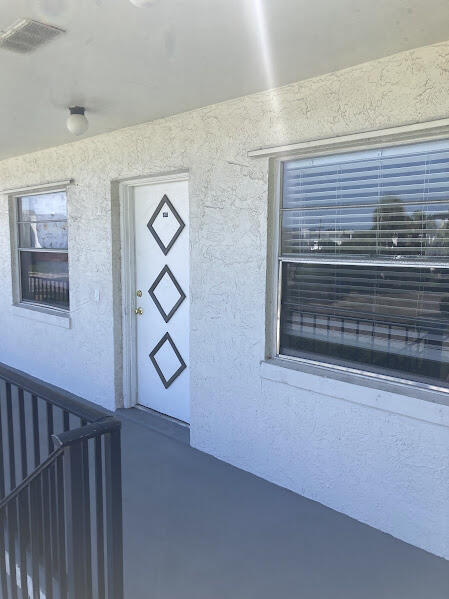 227 Castlewood #207 North Palm Beach, FL 33408