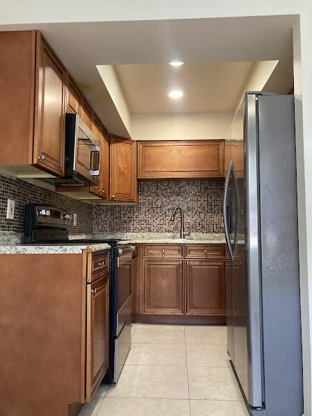 227 Castlewood #207 North Palm Beach, FL 33408