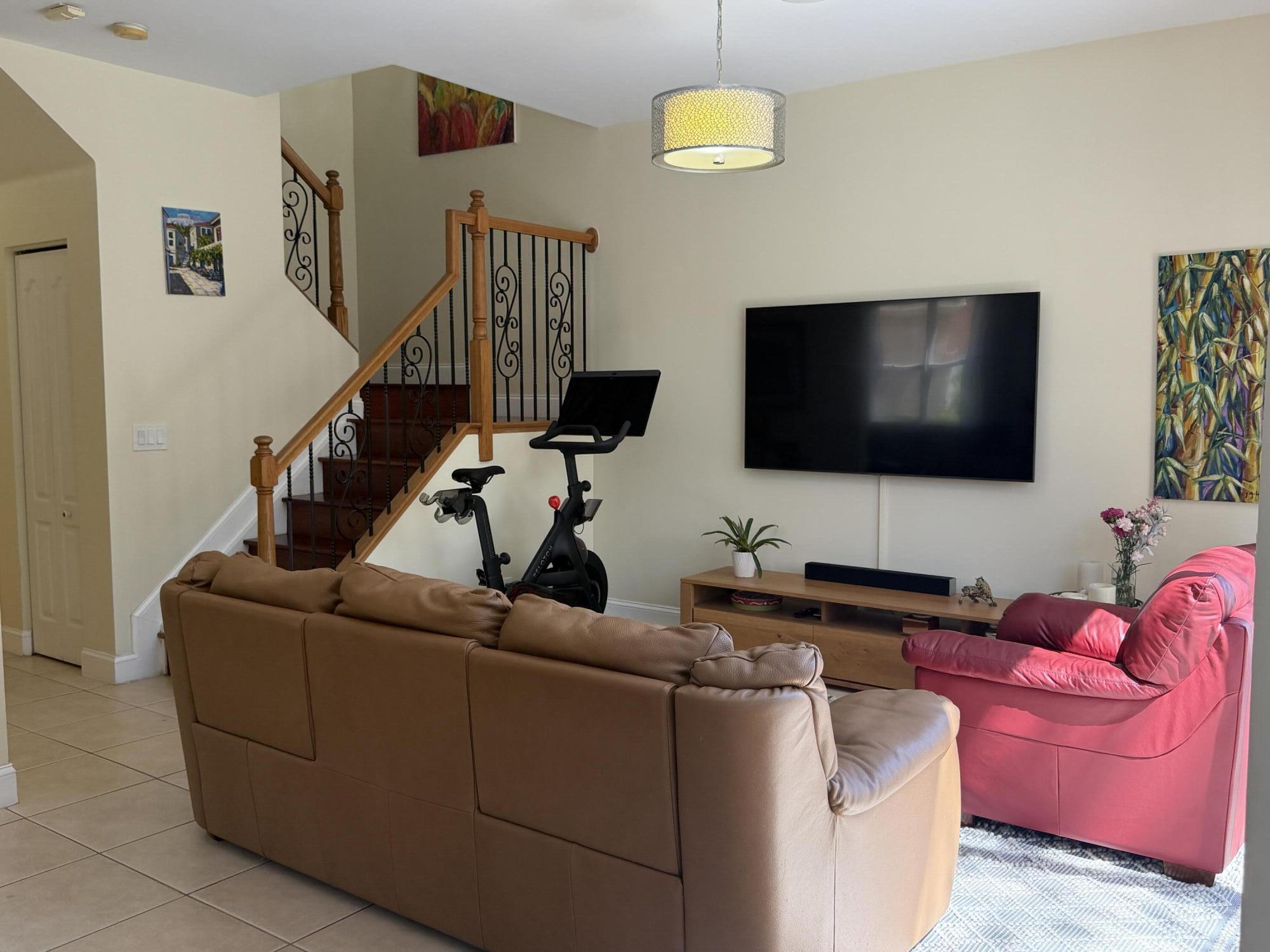 10255 Little Mustang Lake Worth, FL 33449