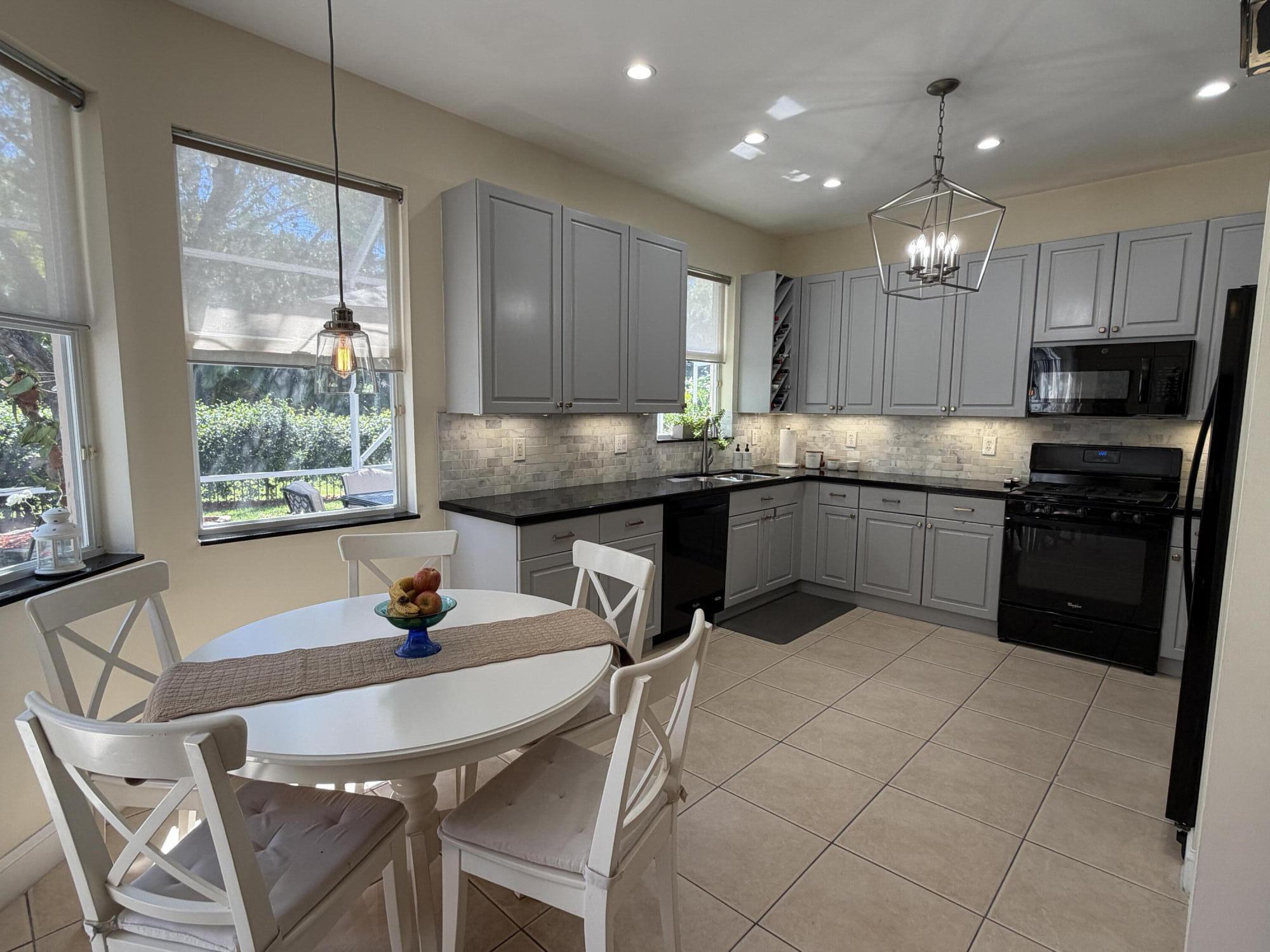 10255 Little Mustang Lake Worth, FL 33449