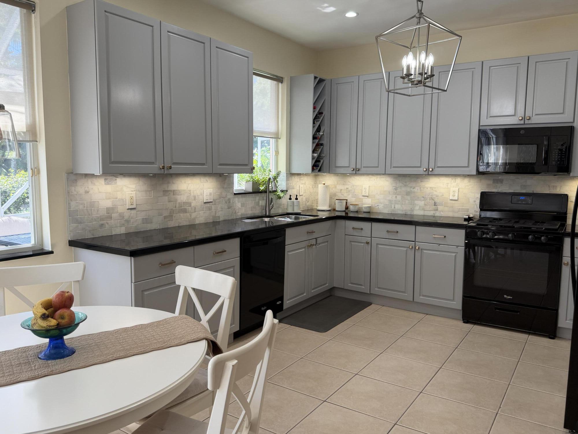 10255 Little Mustang Lake Worth, FL 33449