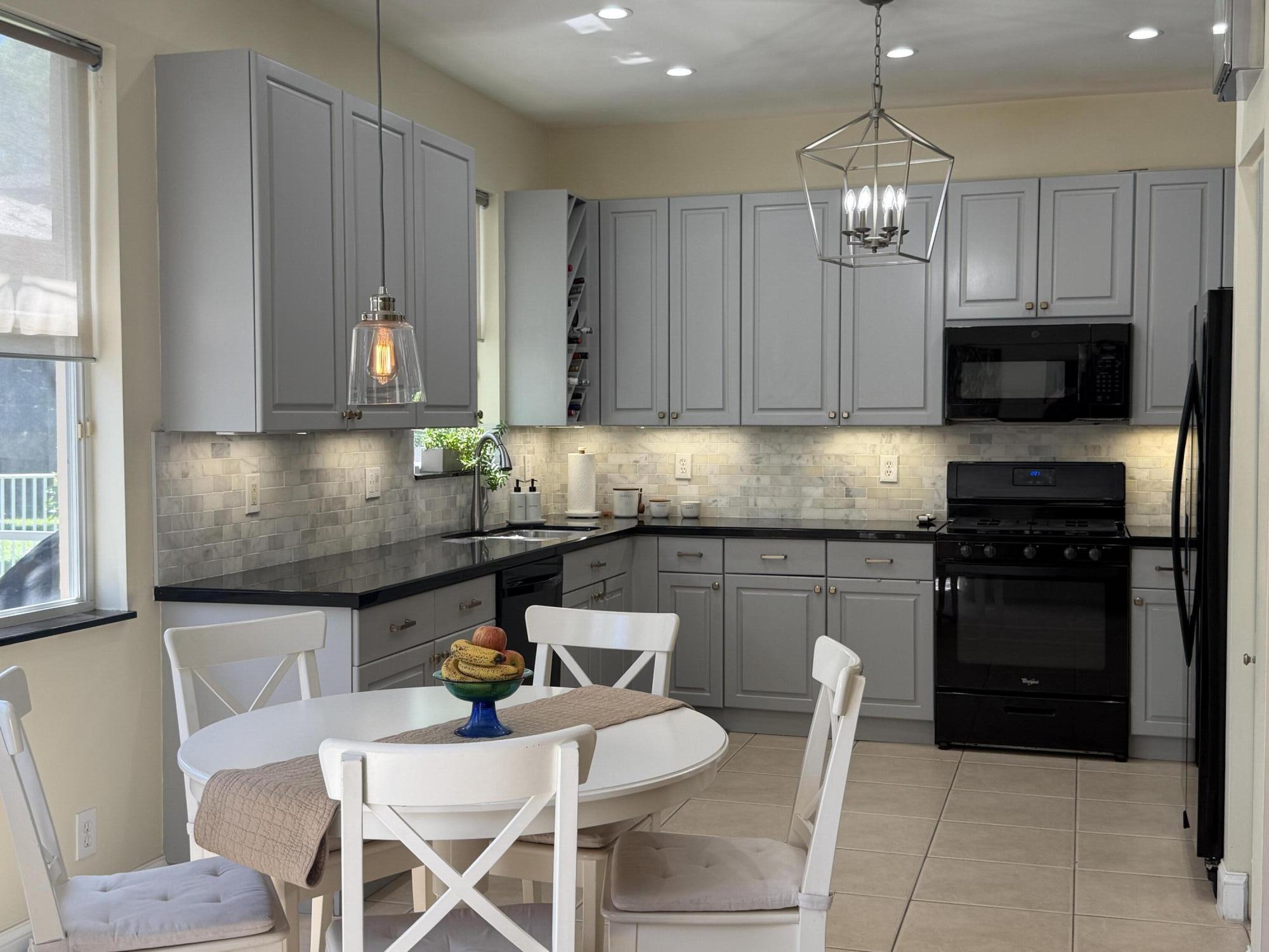 10255 Little Mustang Lake Worth, FL 33449