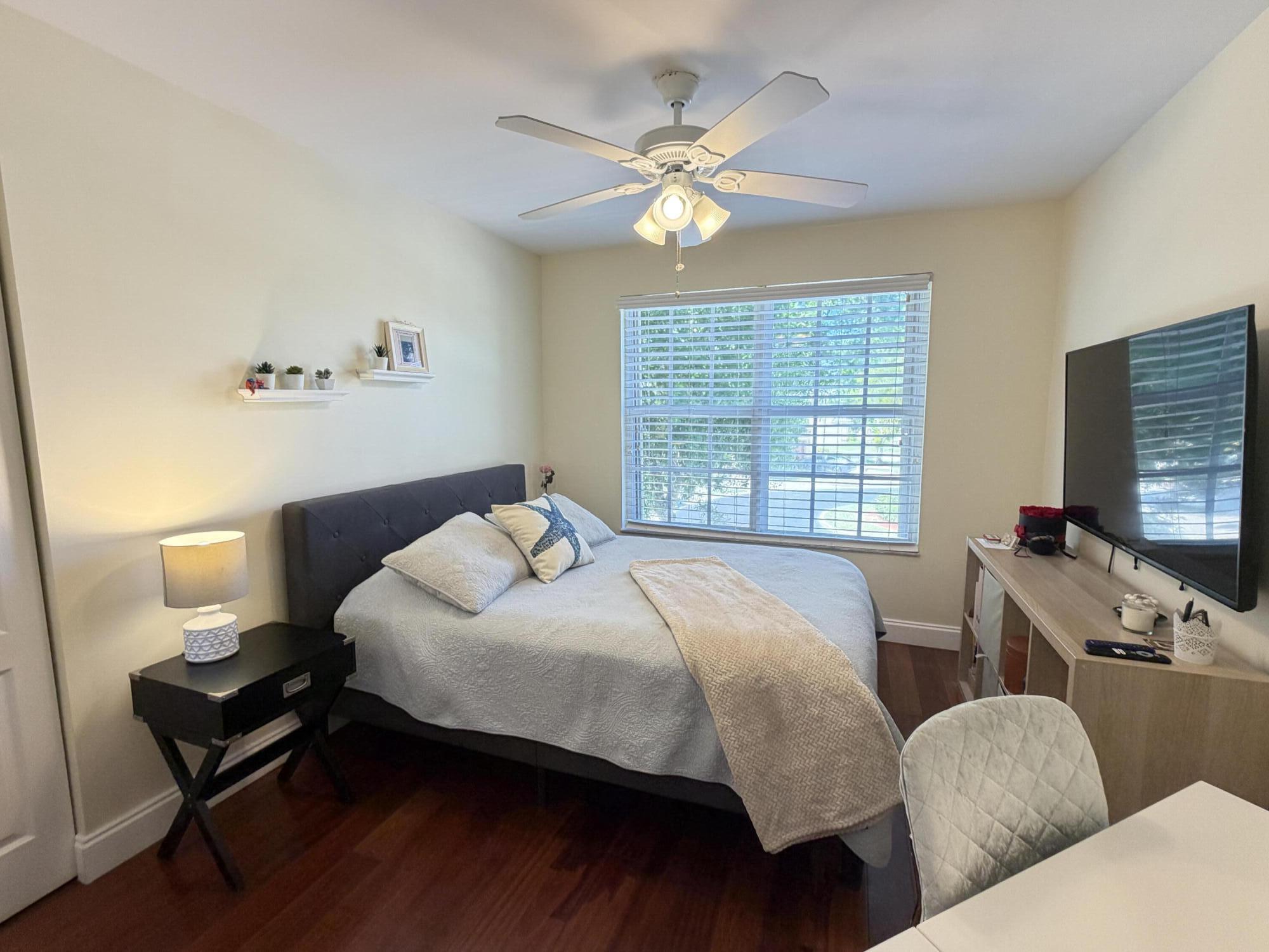 10255 Little Mustang Lake Worth, FL 33449