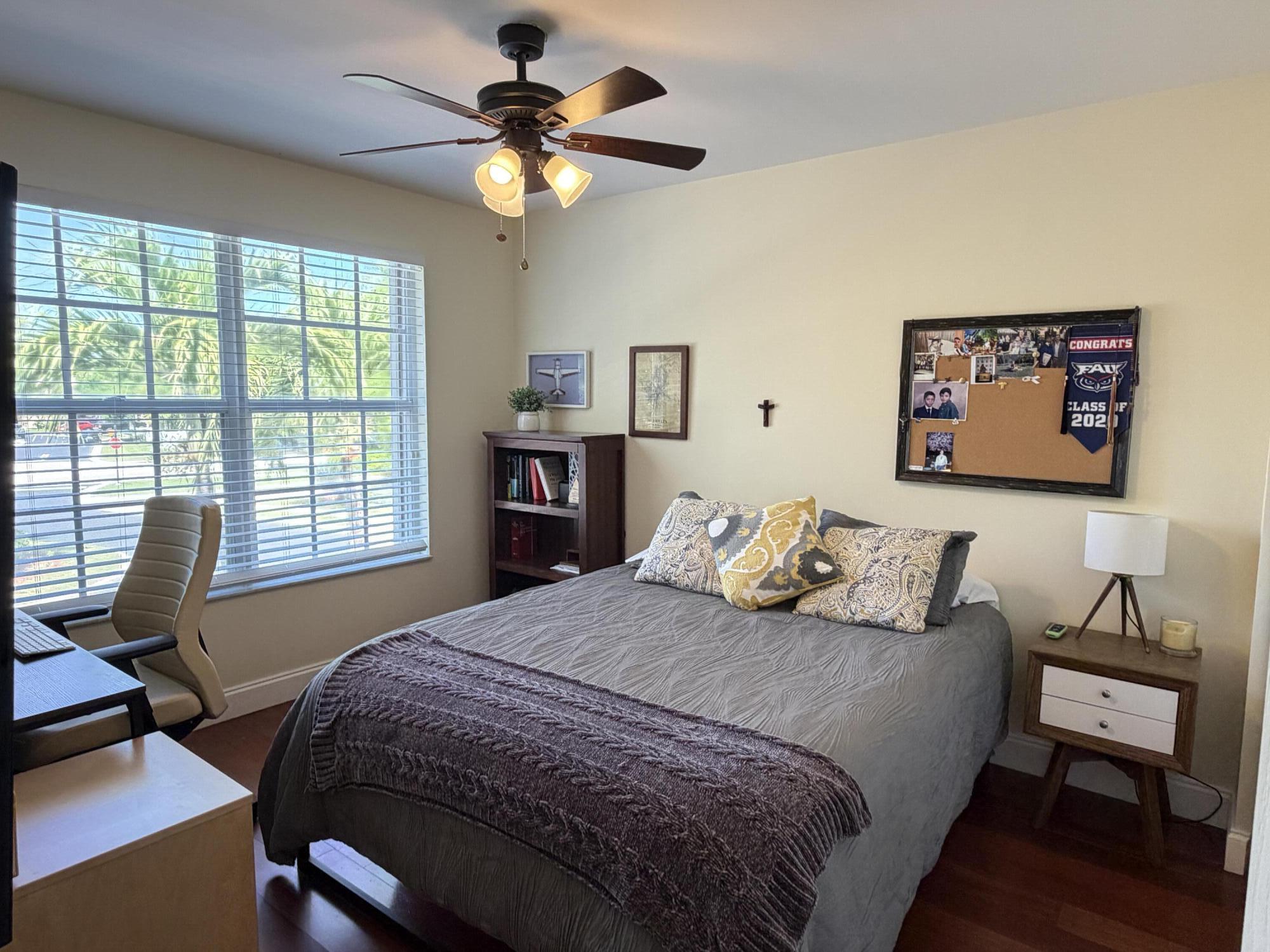 10255 Little Mustang Lake Worth, FL 33449