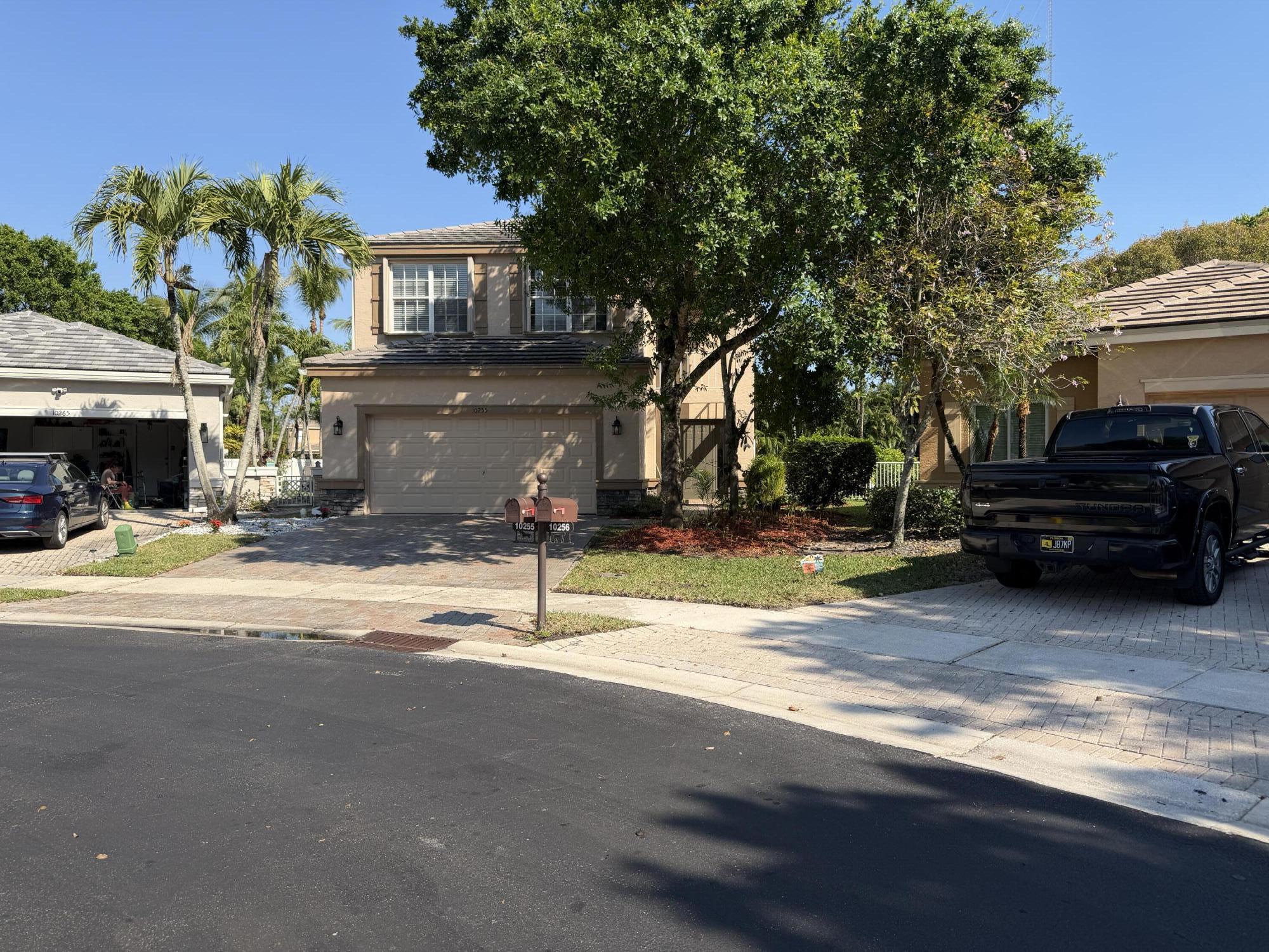 10255 Little Mustang Lake Worth, FL 33449