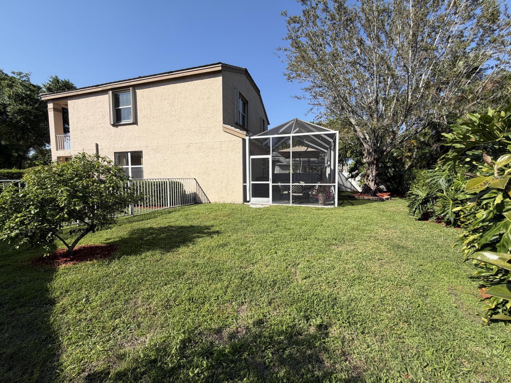 10255 Little Mustang Lake Worth, FL 33449