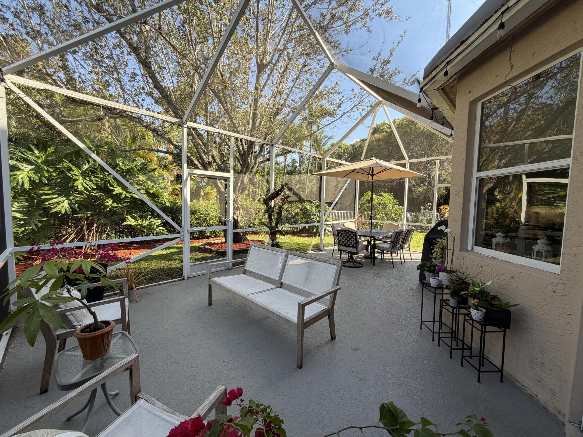 10255 Little Mustang Lake Worth, FL 33449