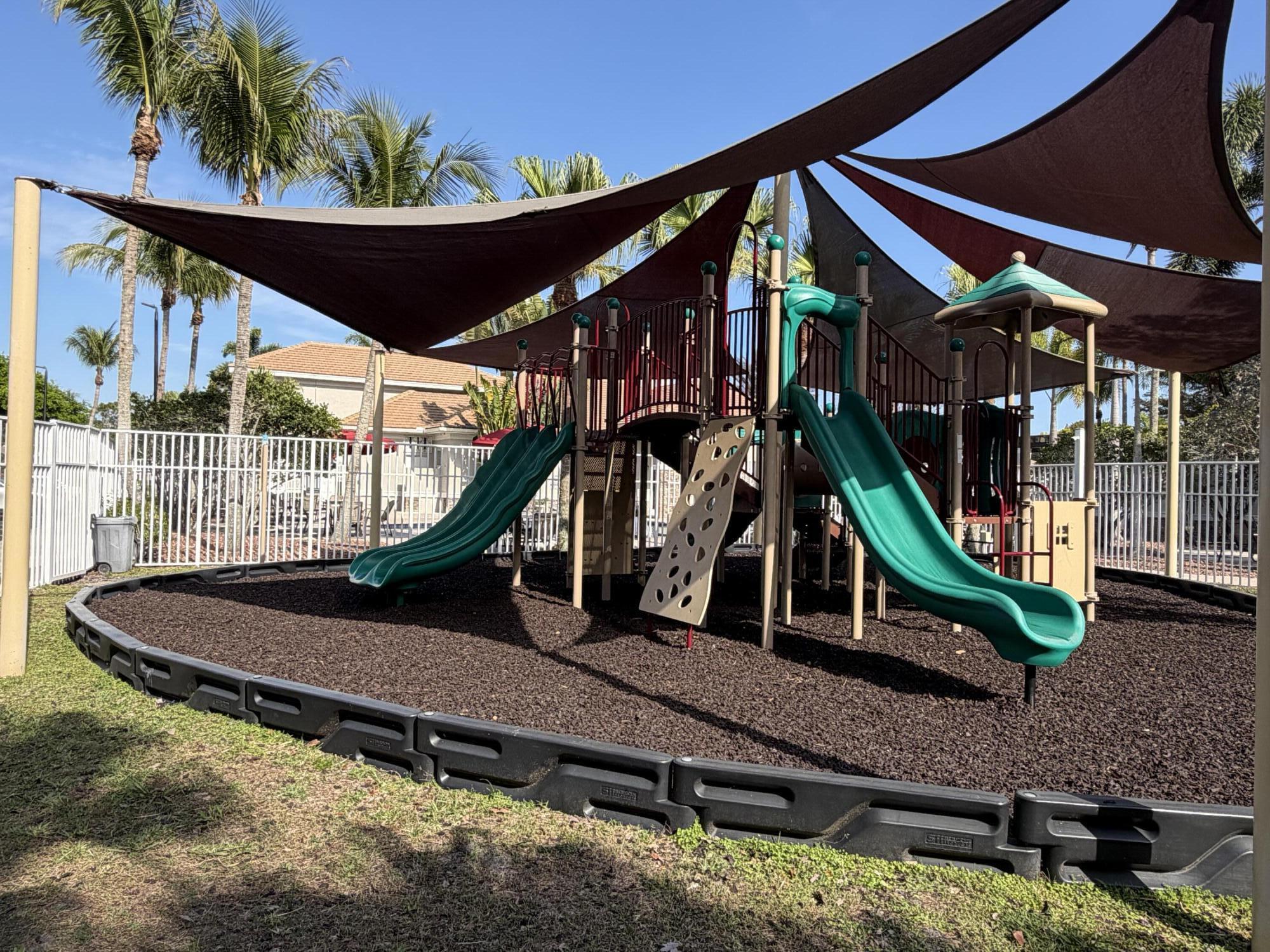 10255 Little Mustang Lake Worth, FL 33449