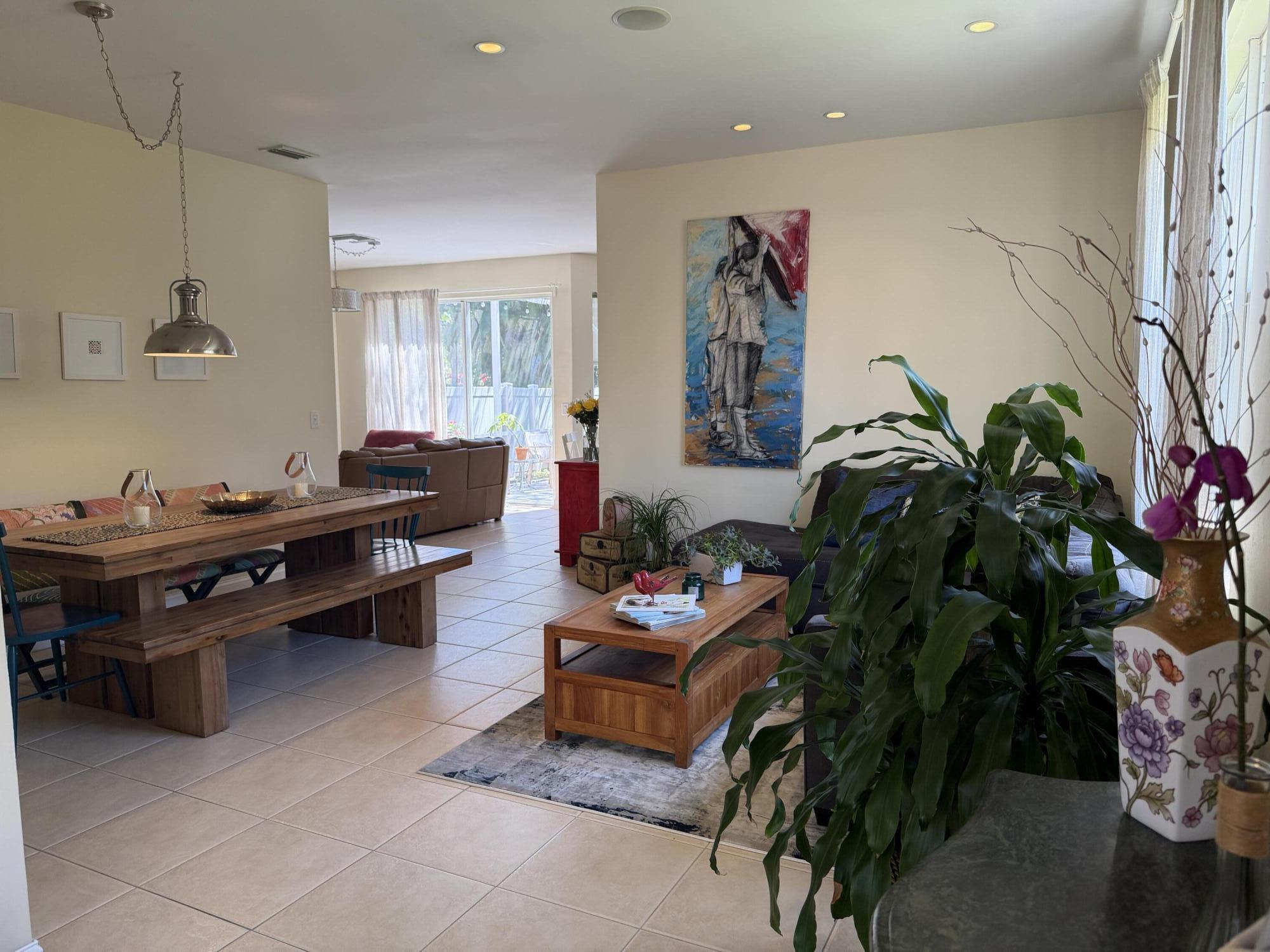 10255 Little Mustang Lake Worth, FL 33449