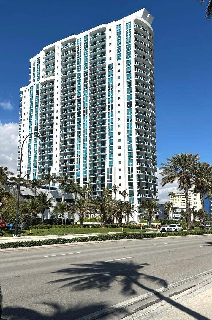 image Ocean Marine Yacht Club Condo16