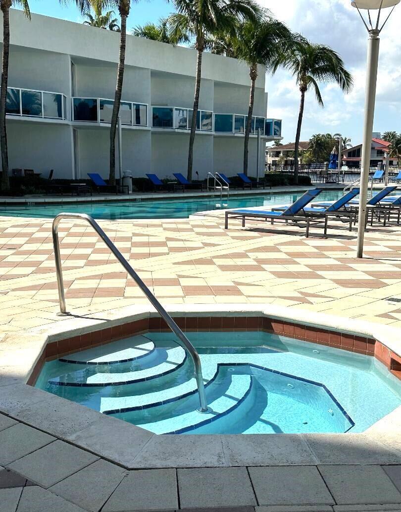 image Ocean Marine Yacht Club Condo25