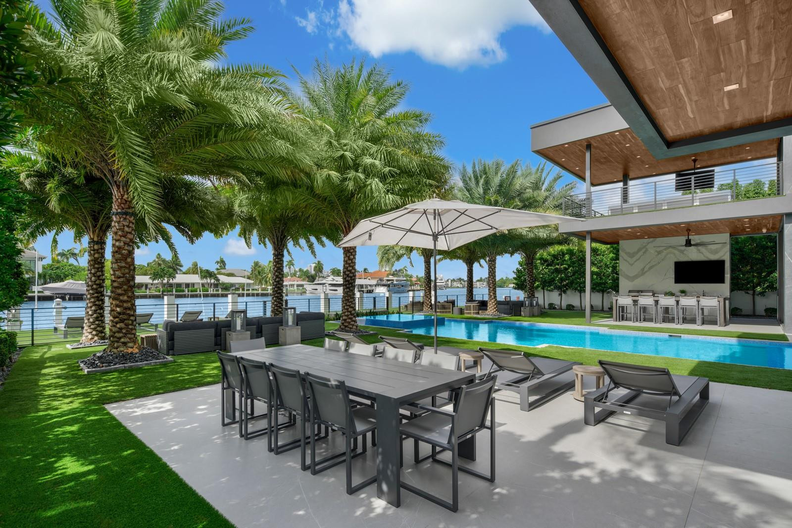 671 Middle Riv Fort Lauderdale, FL 33304