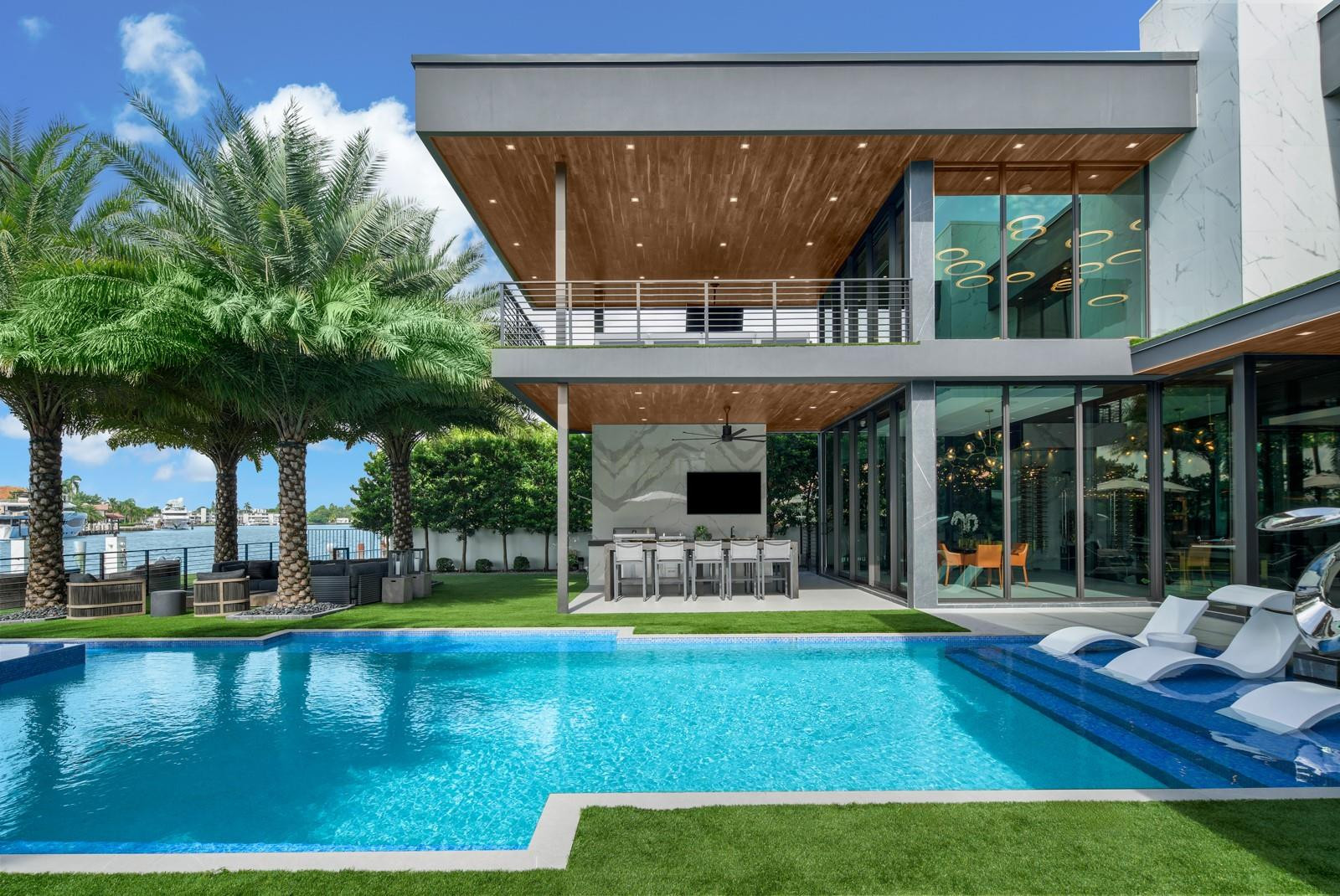 671 Middle Riv Fort Lauderdale, FL 33304