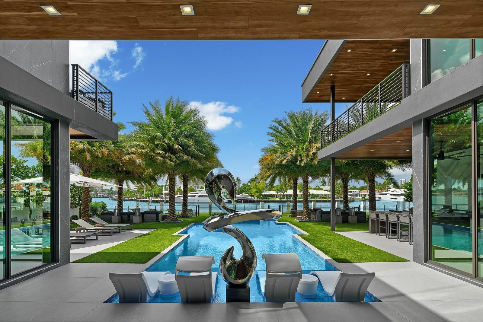 671 Middle Riv Fort Lauderdale, FL 33304