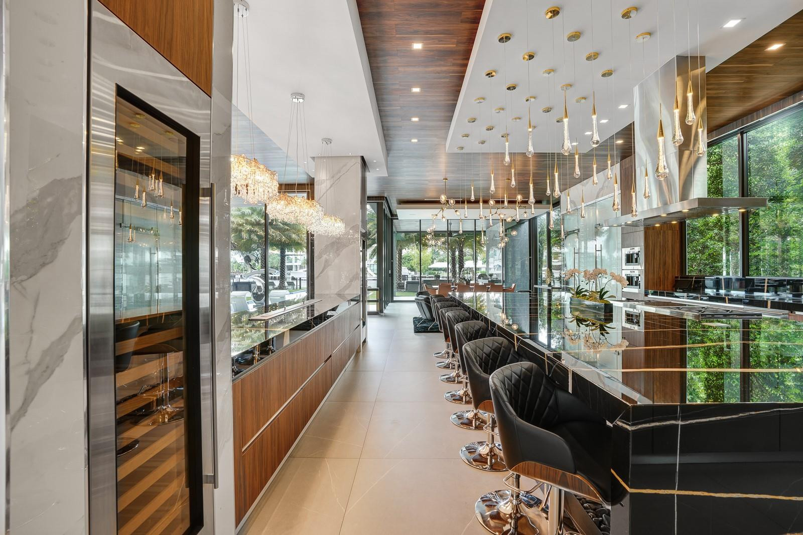 671 Middle Riv Fort Lauderdale, FL 33304