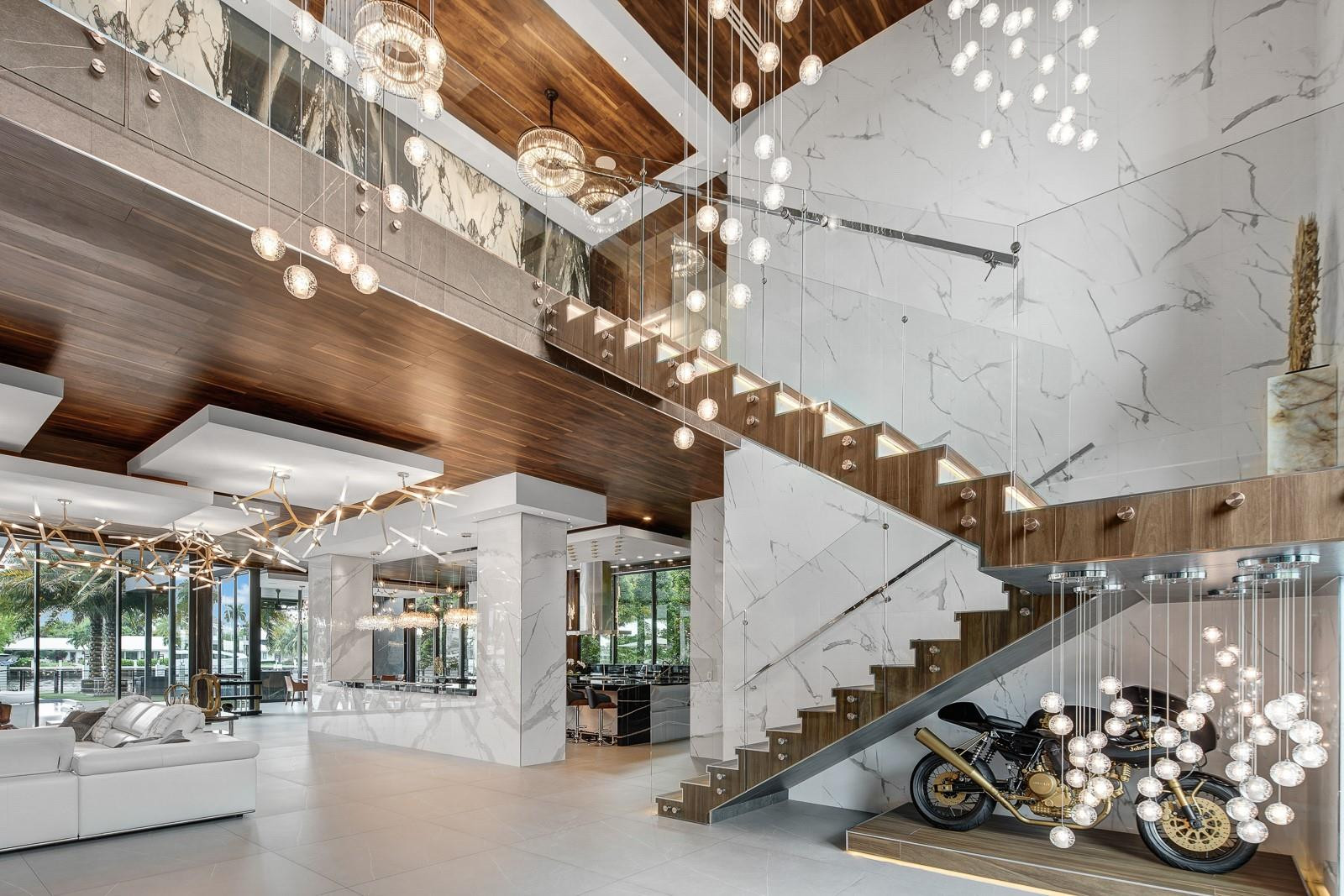 671 Middle Riv Fort Lauderdale, FL 33304