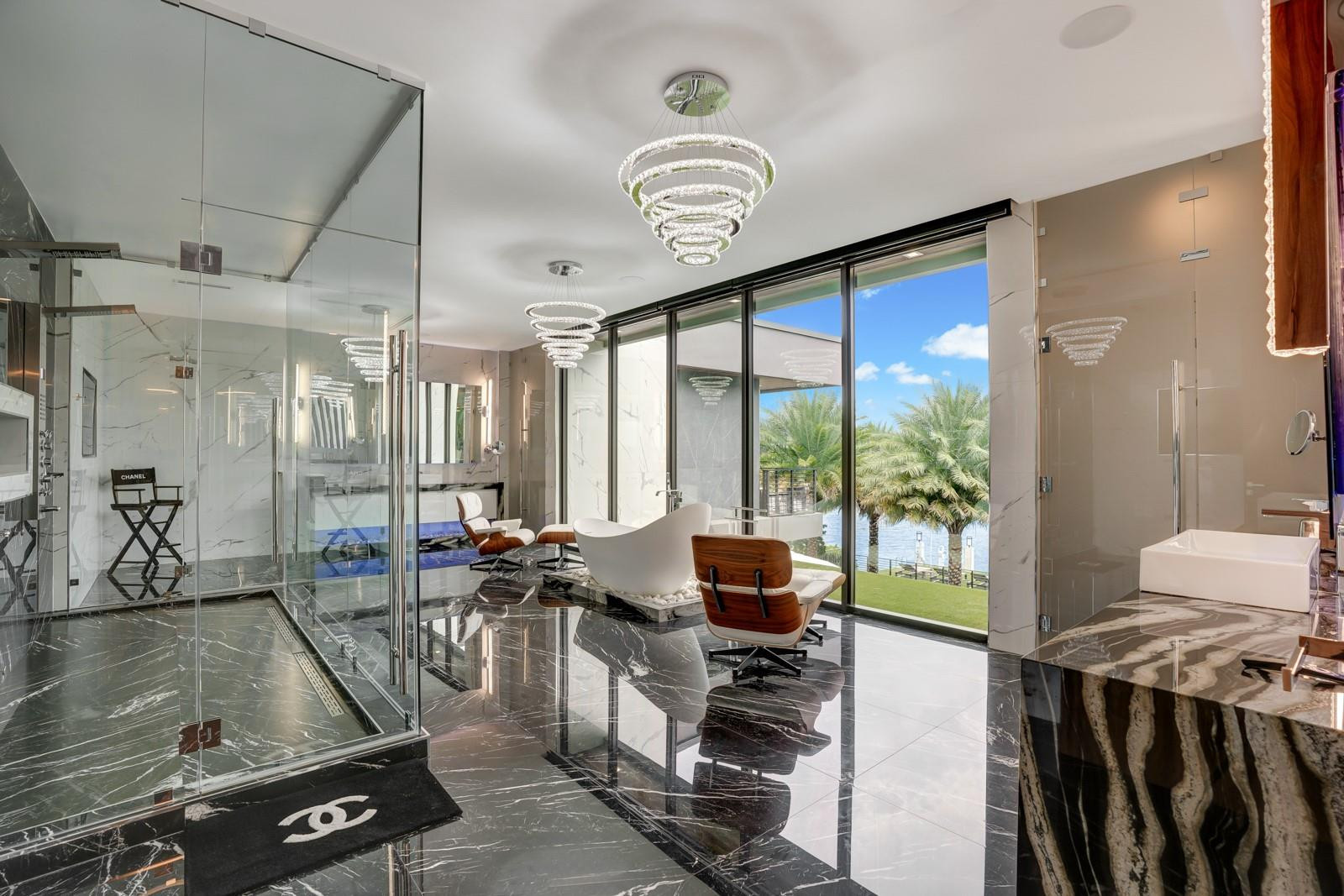 671 Middle Riv Fort Lauderdale, FL 33304