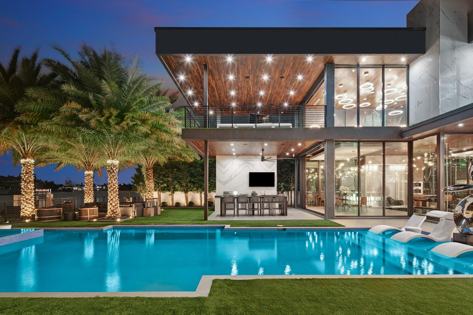 671 Middle Riv Fort Lauderdale, FL 33304