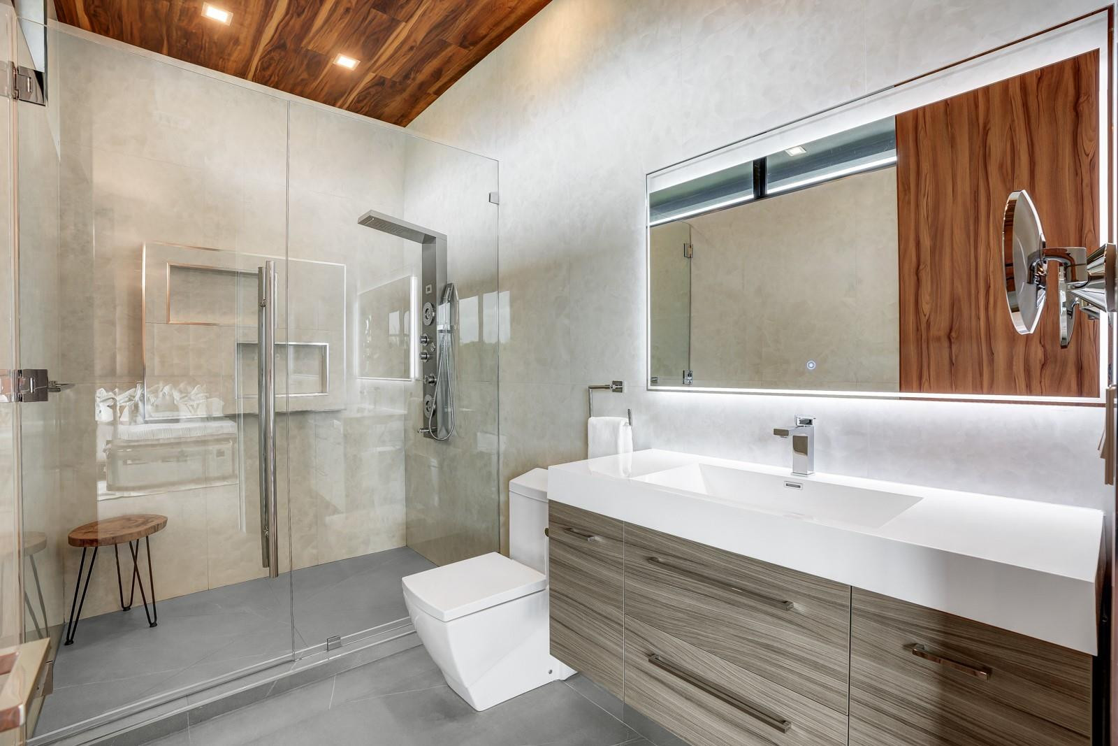 671 Middle Riv Fort Lauderdale, FL 33304