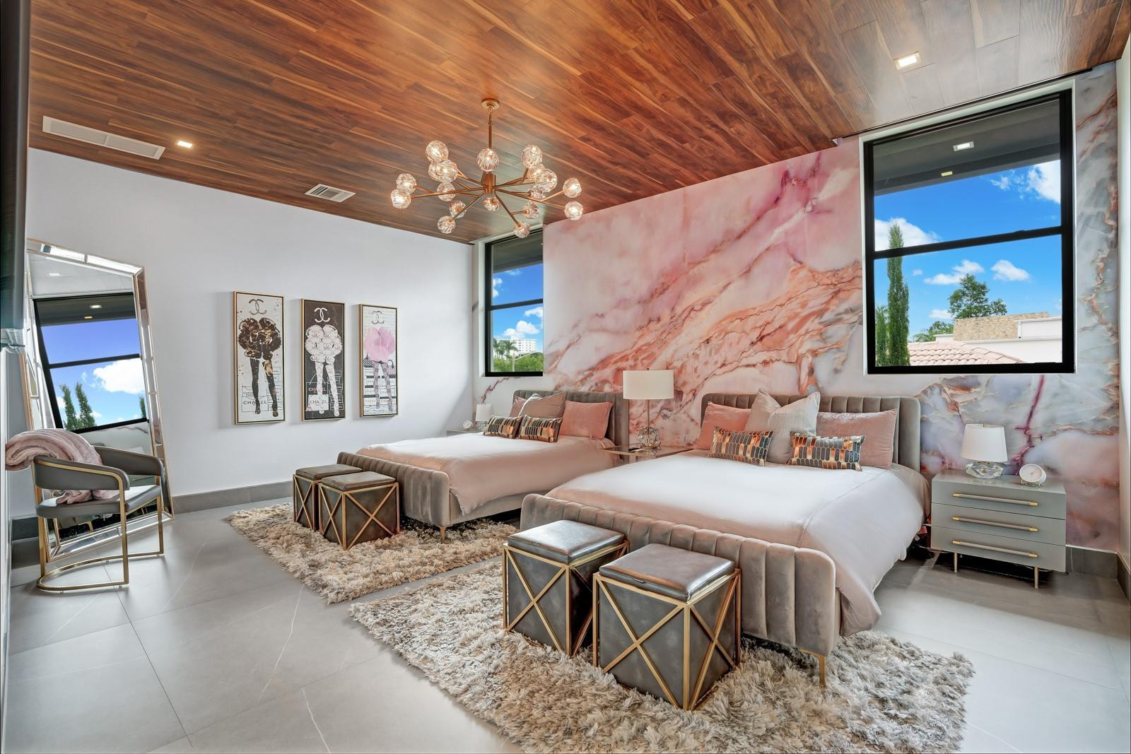 671 Middle Riv Fort Lauderdale, FL 33304