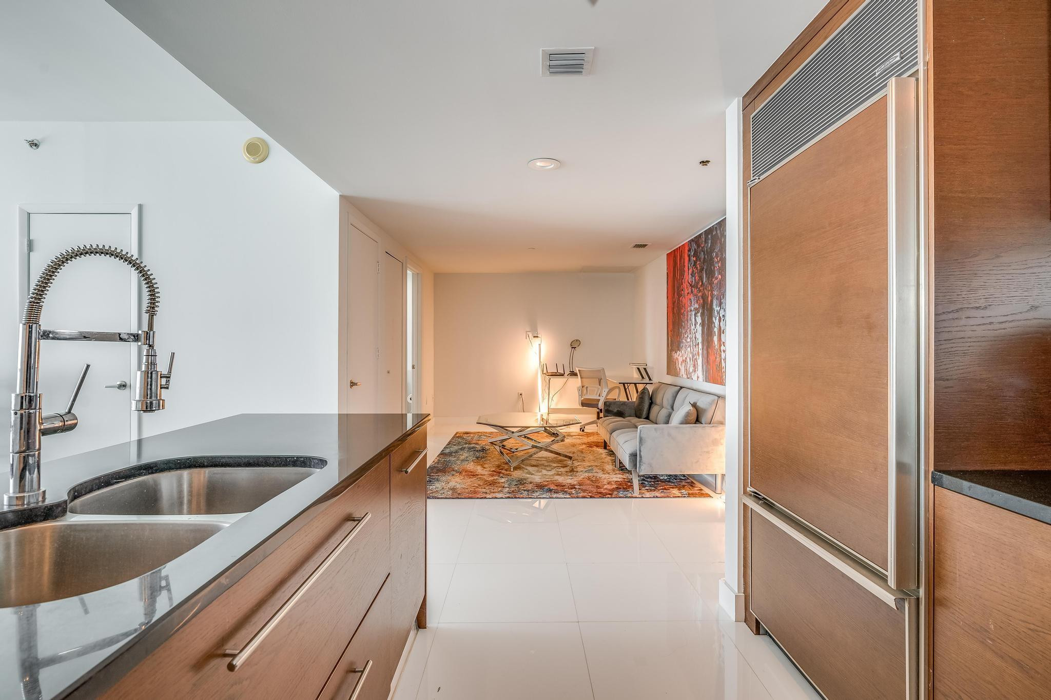 image Icon Brickell II10