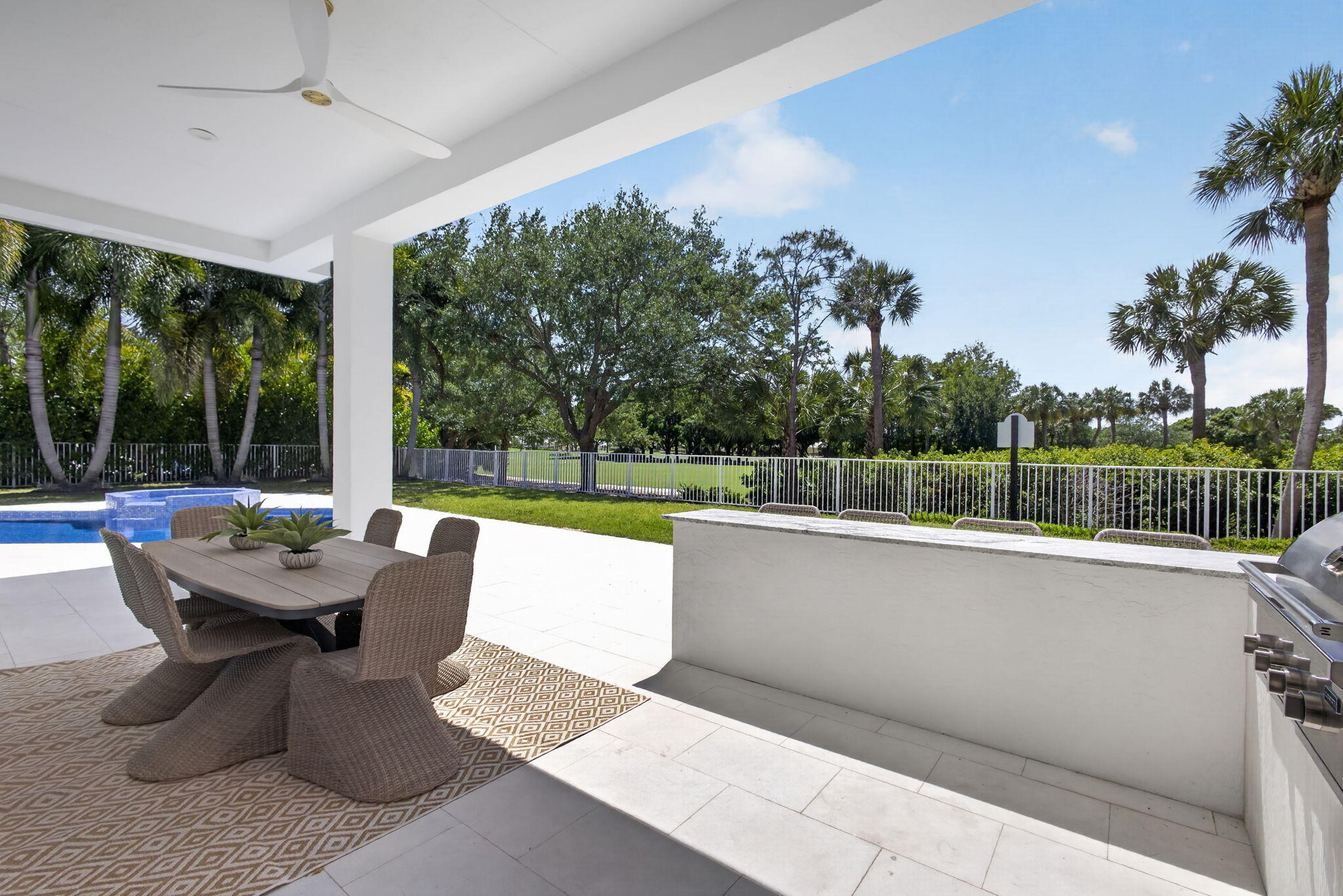 2725 Seneca West Palm Beach, FL 33409
