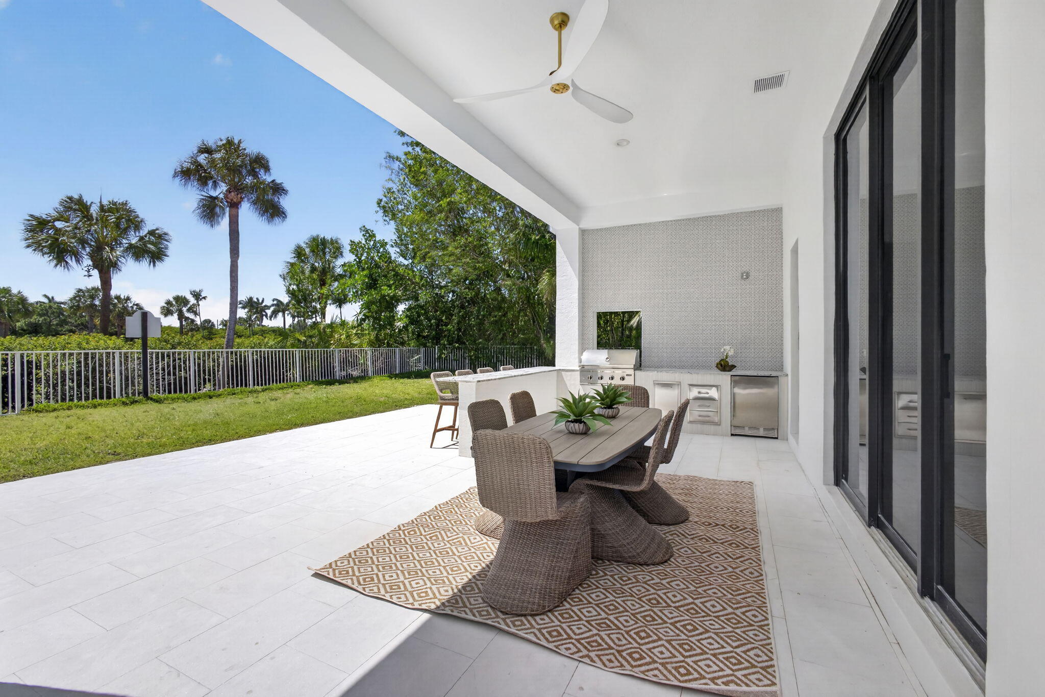 2725 Seneca West Palm Beach, FL 33409