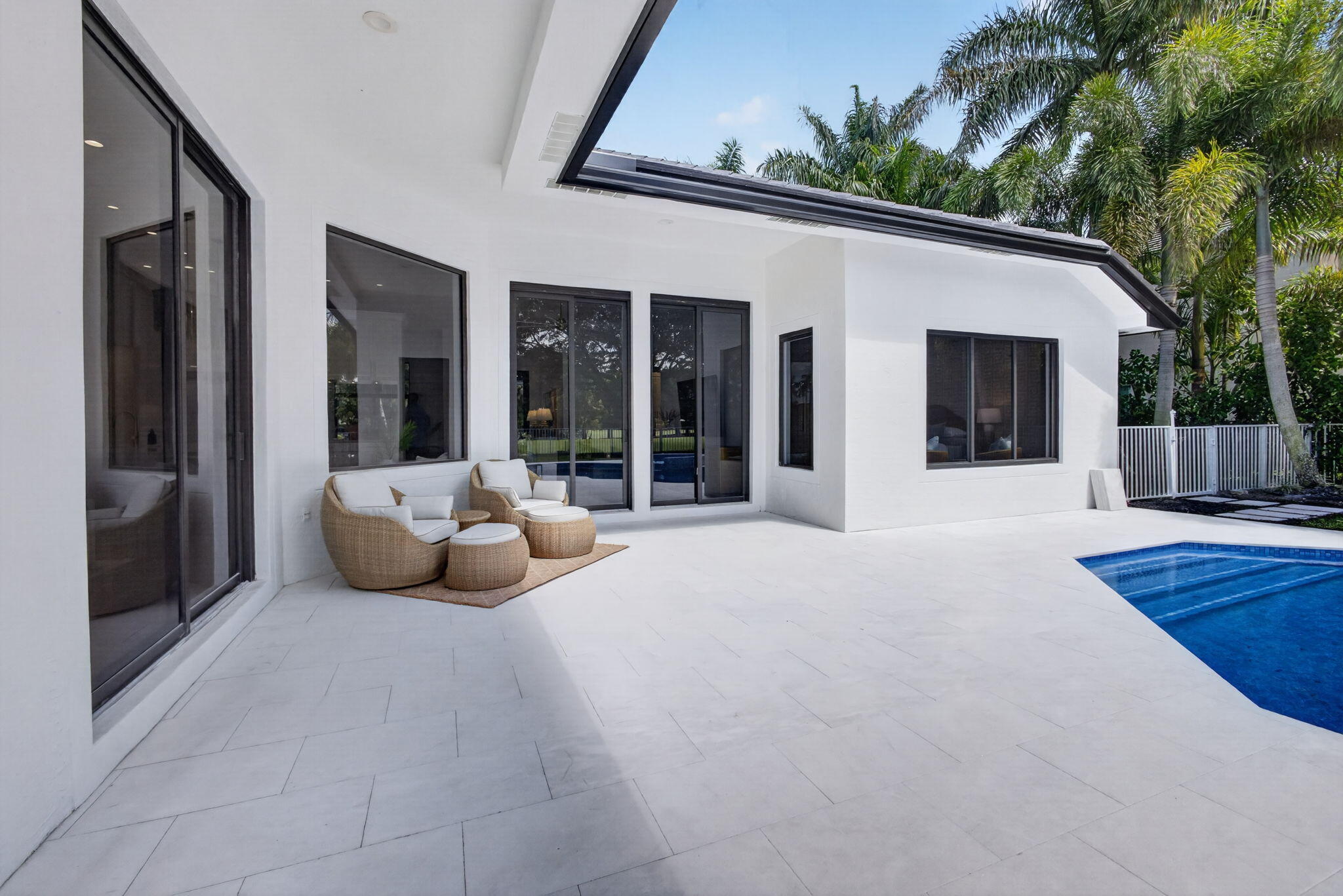 2725 Seneca West Palm Beach, FL 33409