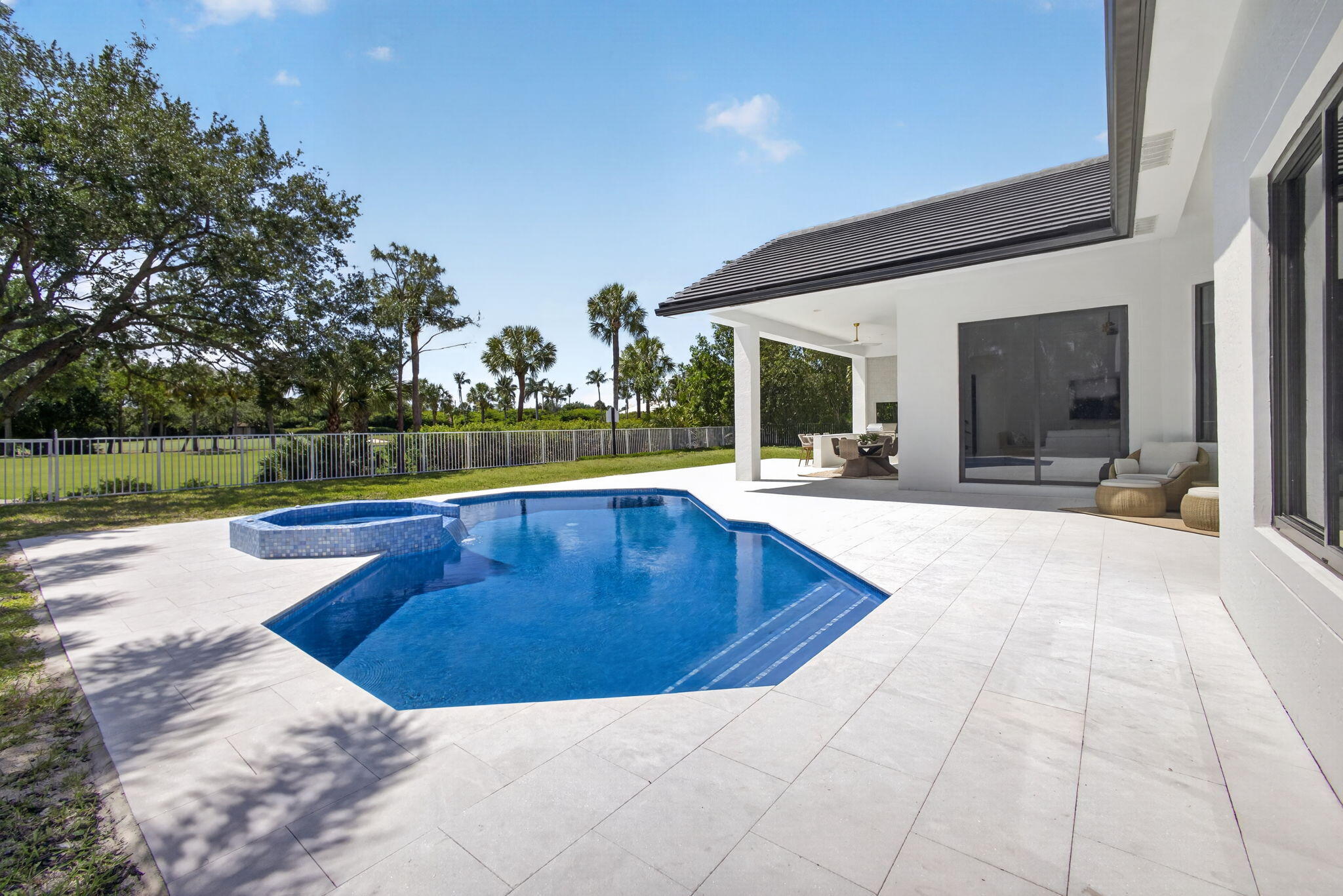 2725 Seneca West Palm Beach, FL 33409